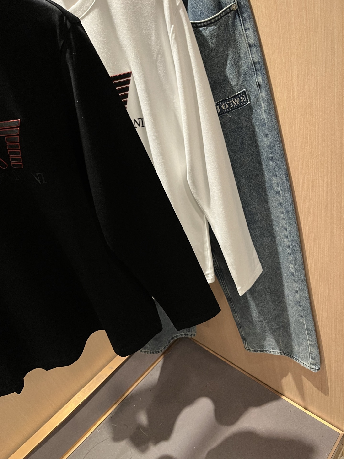 Arman阿*尼2025秋冬新款男女同款👫休闲长袖打底衫，原单代工厂订单，胸前标志😊logo压胶设计！简