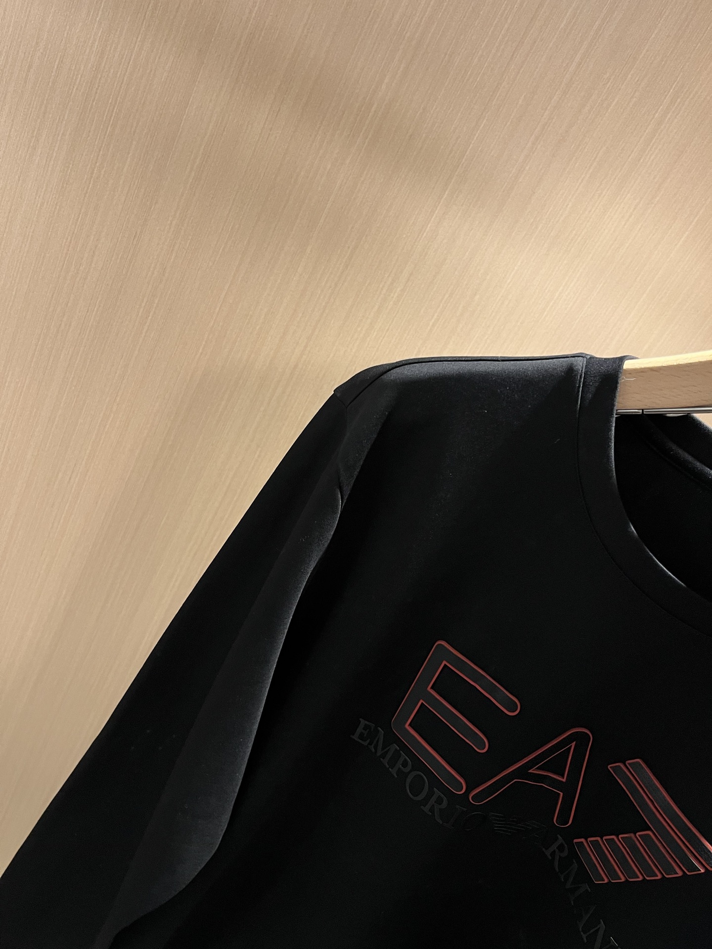 Arman阿*尼2025秋冬新款男女同款👫休闲长袖打底衫，原单代工厂订单，胸前标志😊logo压胶设计！简