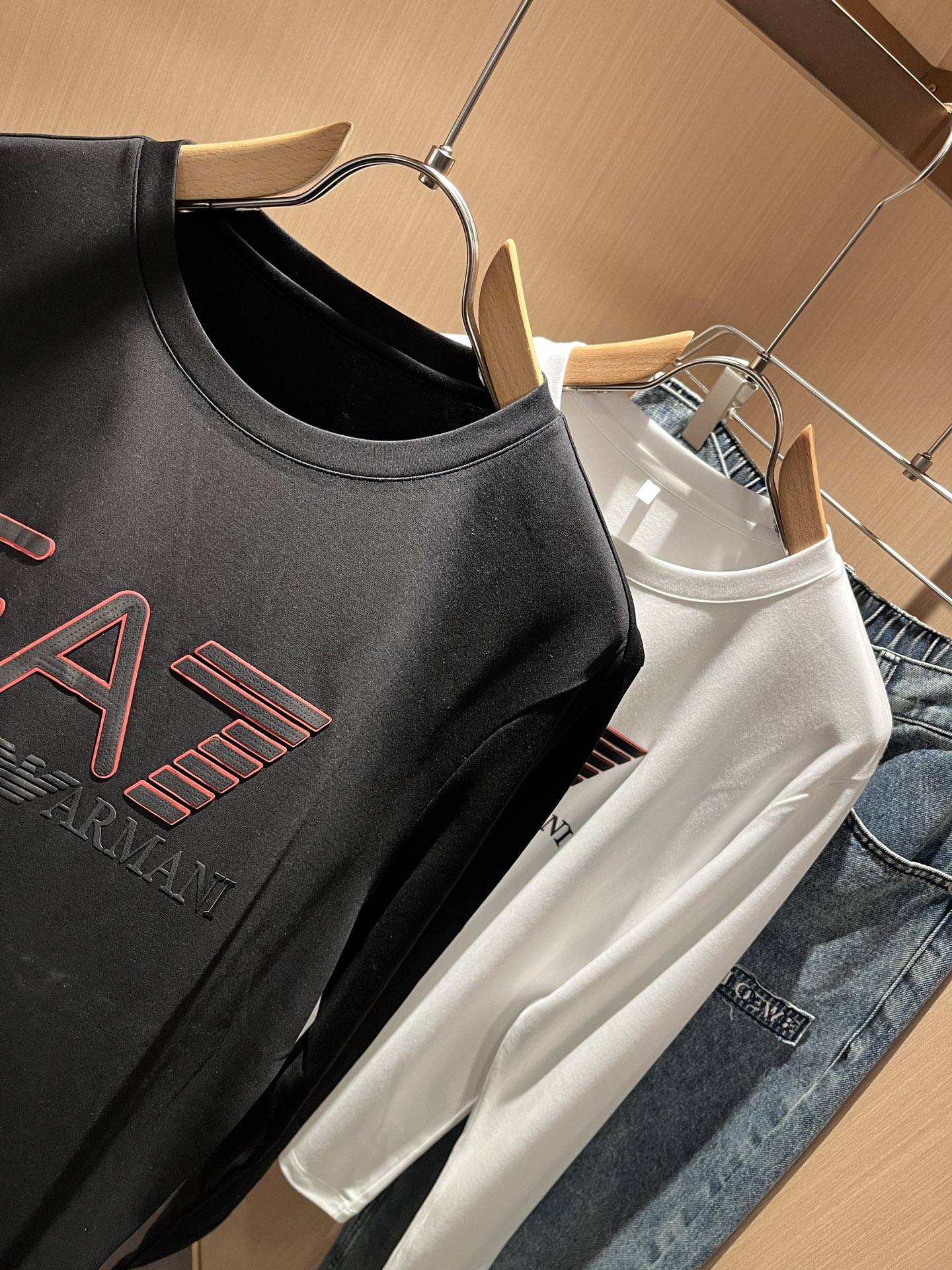 Arman阿*尼2025秋冬新款男女同款👫休闲长袖打底衫，原单代工厂订单，胸前标志😊logo压胶设计！简