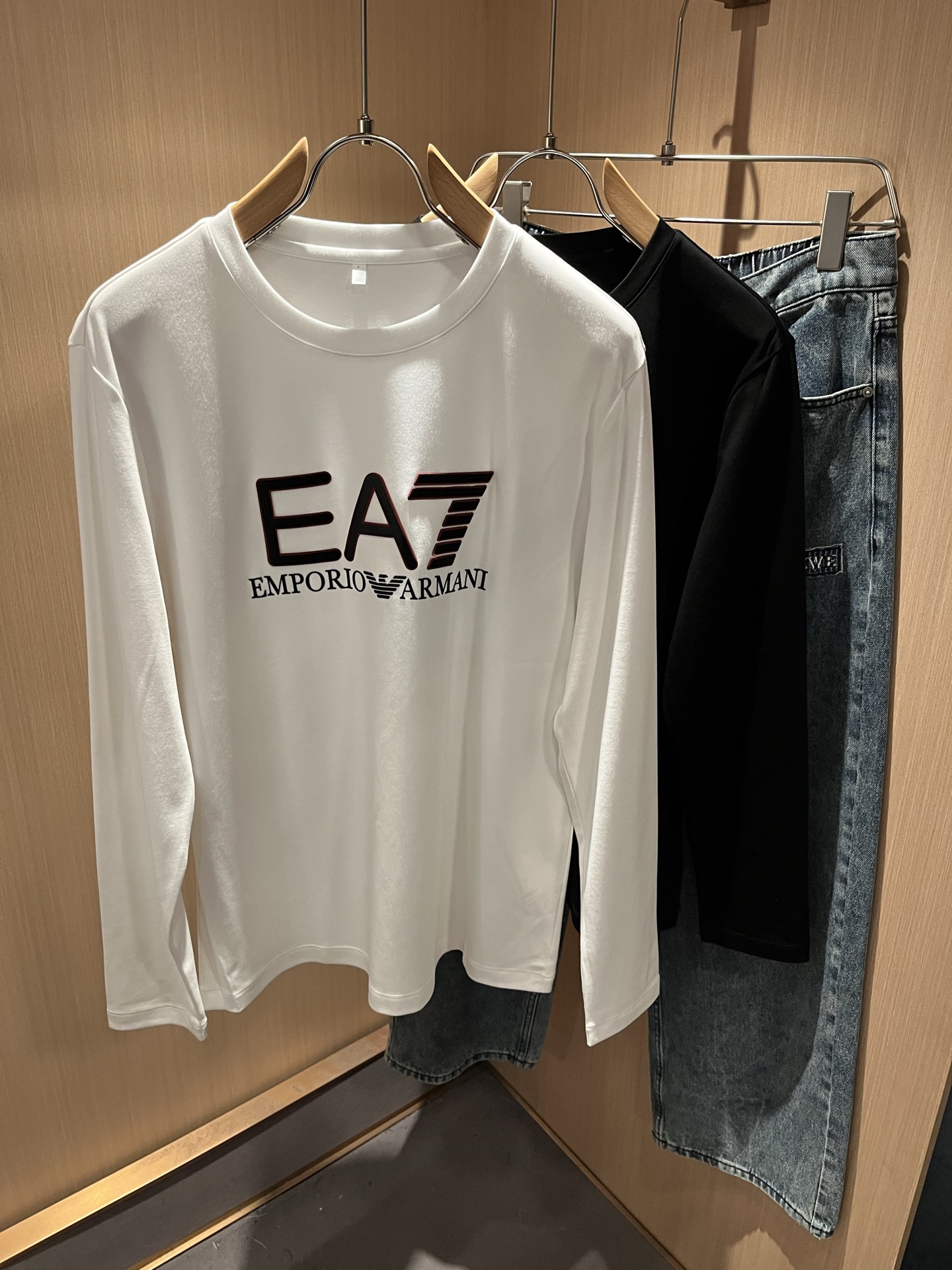 Arman阿*尼2025秋冬新款男女同款👫休闲长袖打底衫，原单代工厂订单，胸前标志😊logo压胶设计！简