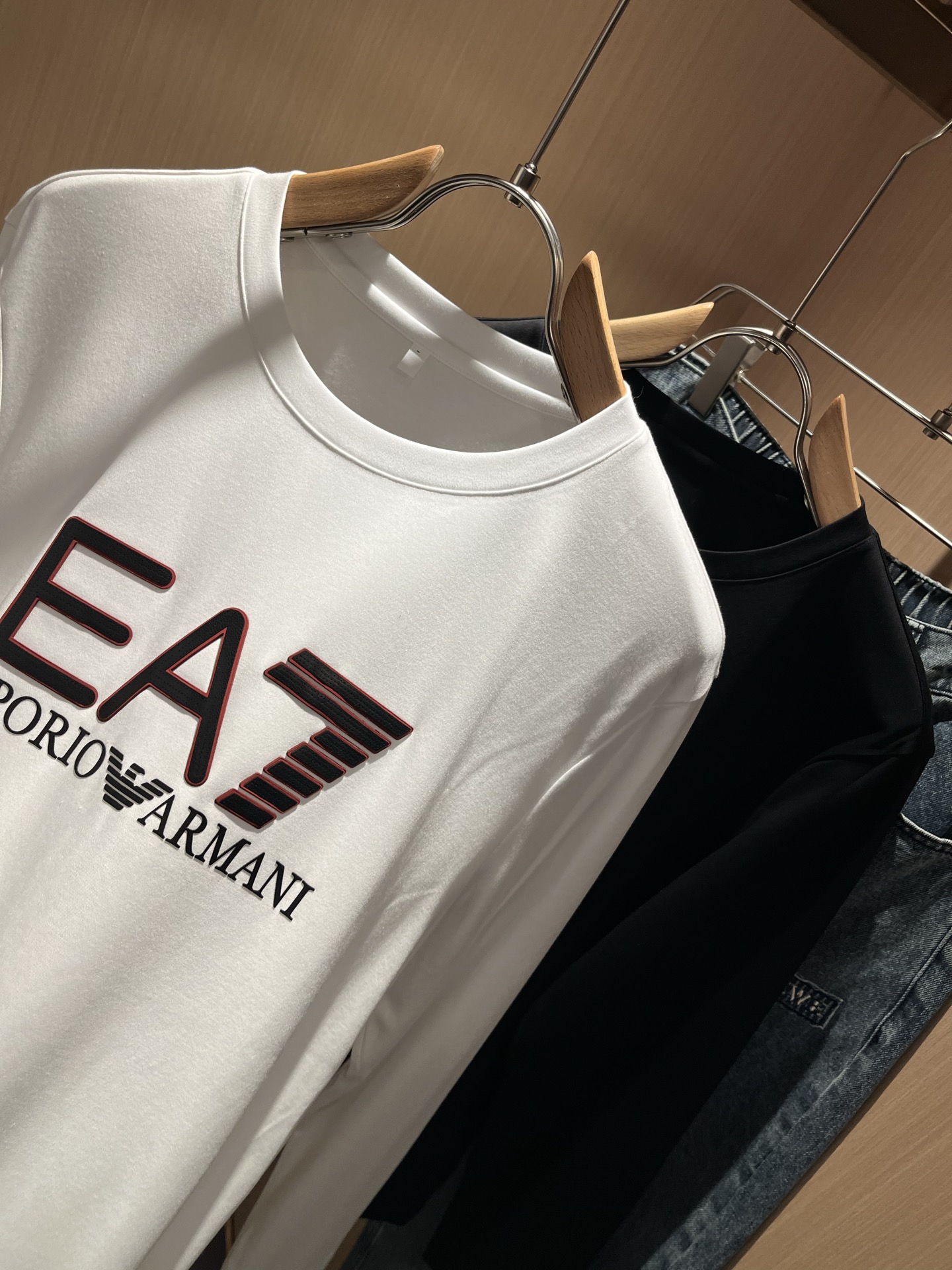 Arman阿*尼2025秋冬新款男女同款👫休闲长袖打底衫，原单代工厂订单，胸前标志😊logo压胶设计！简