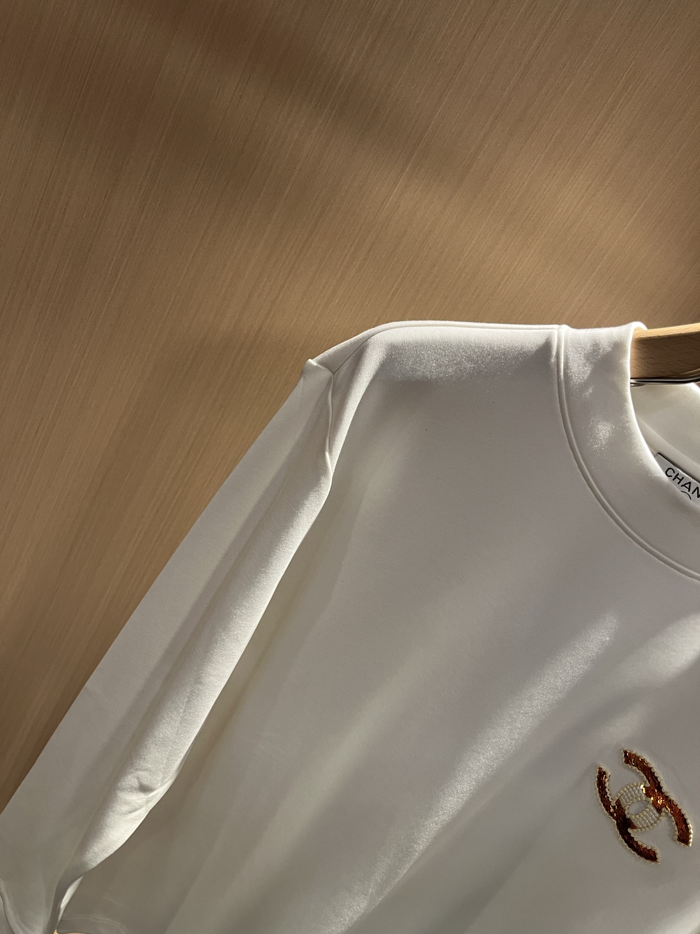 小香情侣款T恤CHA**L 2025秋冬新款创意休闲男女同款👫打底衫，秒杀业内的欧美贸易私单，CHA**