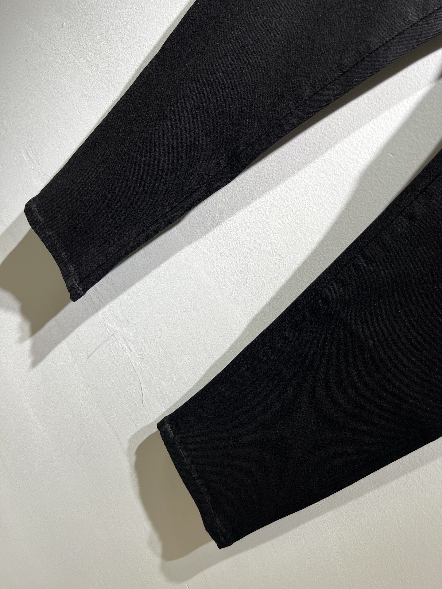 Versa*e范*哲 2025秋冬新款经典男士休闲牛仔裤、代工厂出品，出口欧美订单，2025官柜同步发售