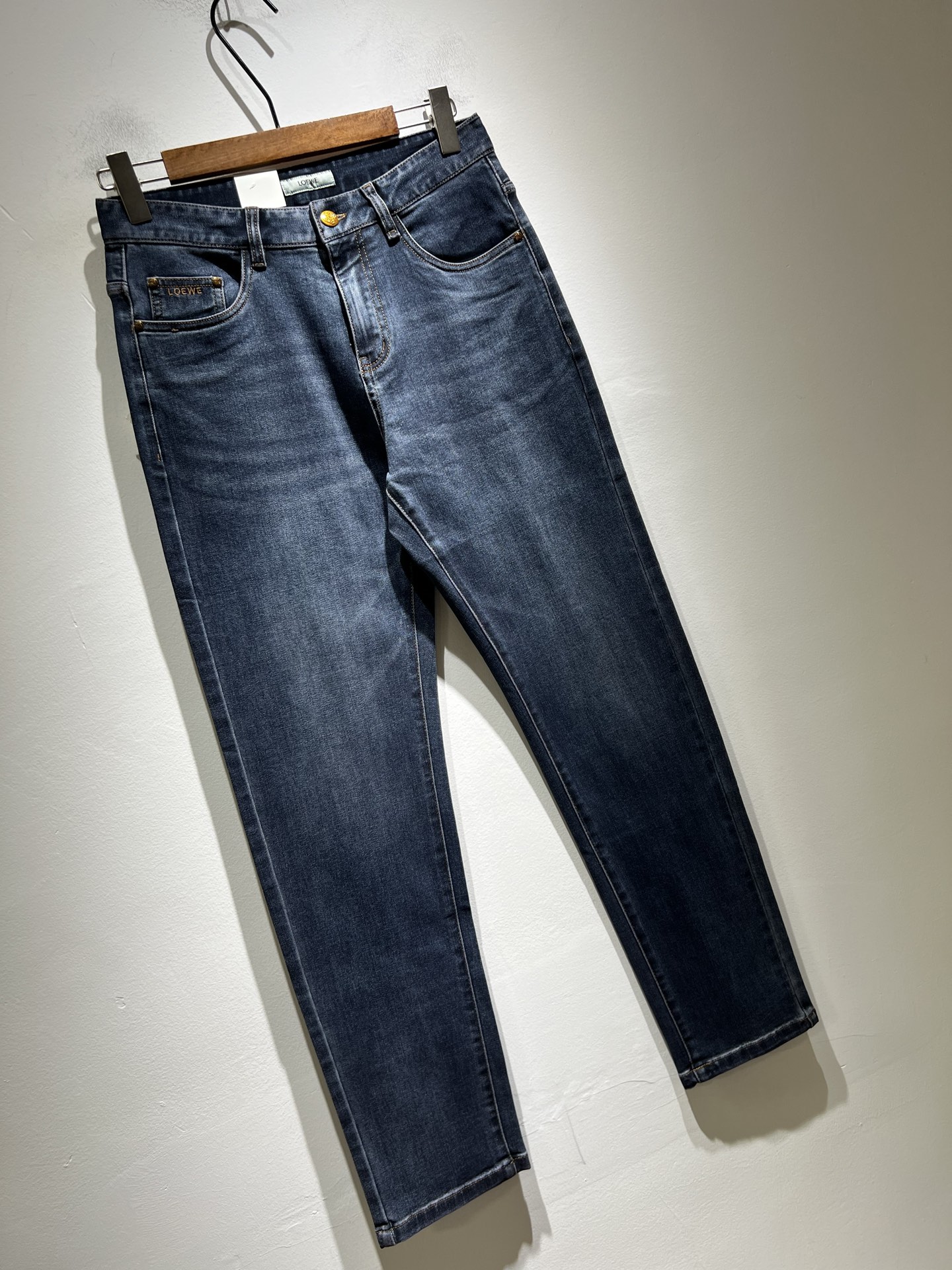 LO*WE/罗*威2025秋冬新品男士时装款高端休闲裤，香港洋行渠道货，日本原厂出品，纯血统品质，完美延