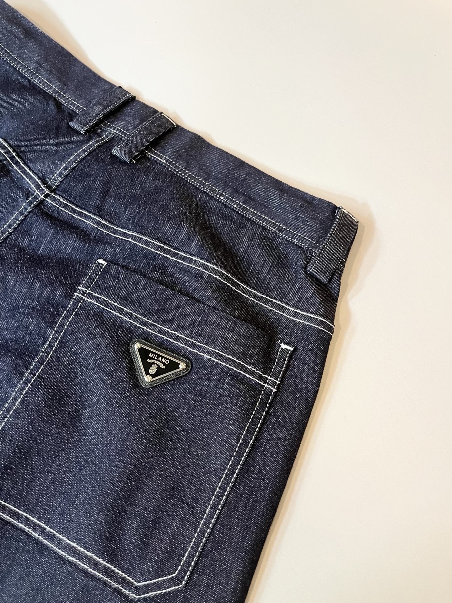 PPRAD*A普*达 2025秋冬新款休闲牛仔套装，最新款全网独家首上！！~既经典有时尚百搭，谁不爱啊，