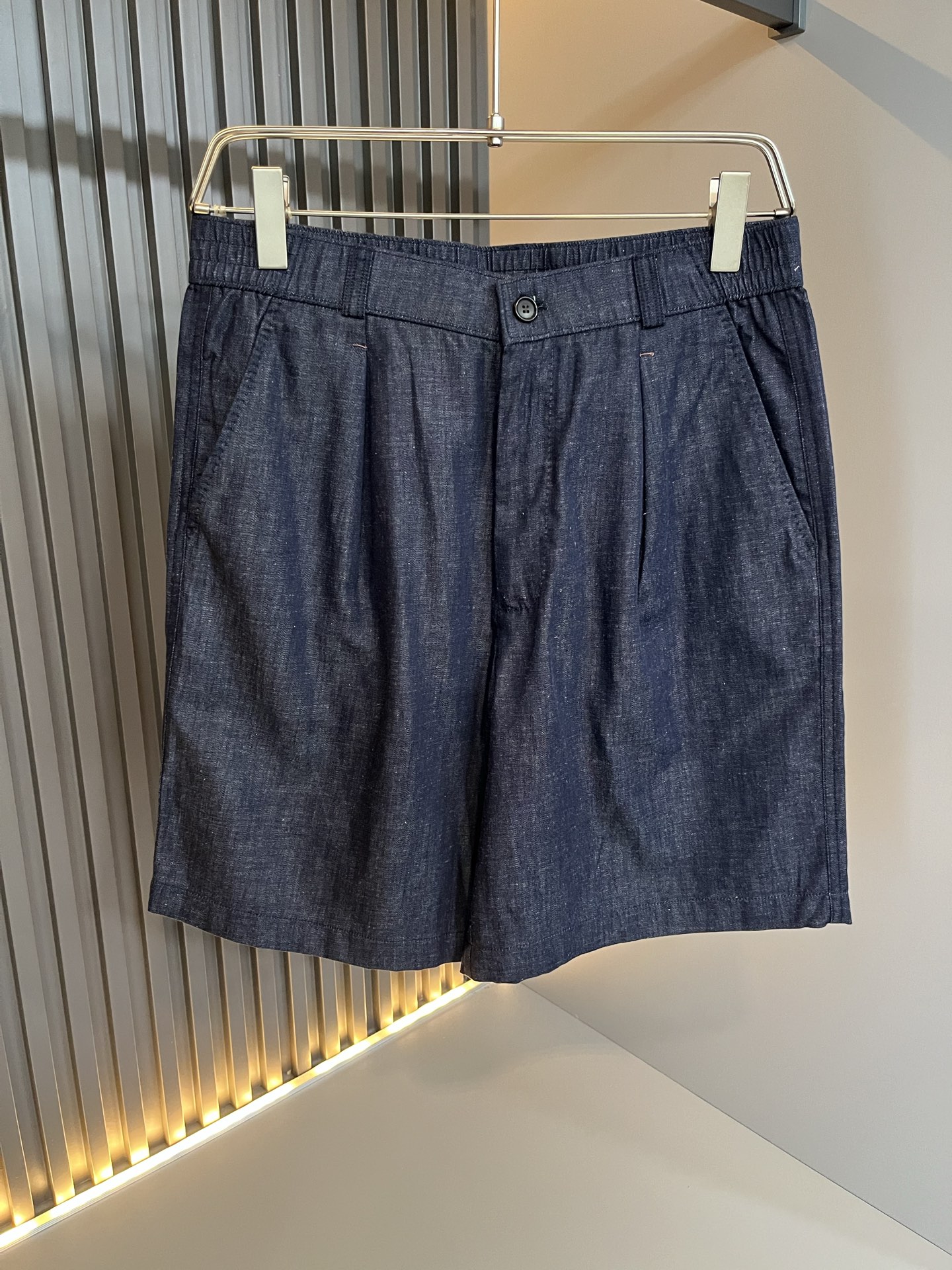 Loro Piana诺悠翩雅 2025秋冬男士牛仔套装，最新的贸易订单全品相！！网红款！上身舒适透气，不