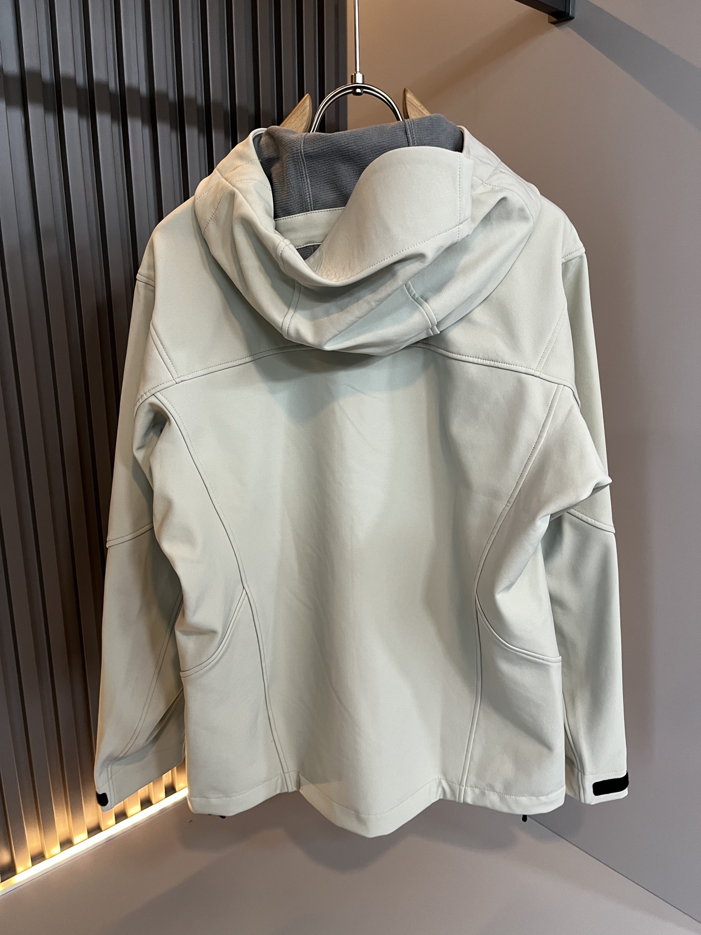 ARCTER*X始*祖鸟 2025秋冬新款男女同款👫夹克外套，户外品牌可能大家第一想到的就是加拿大鹅、始