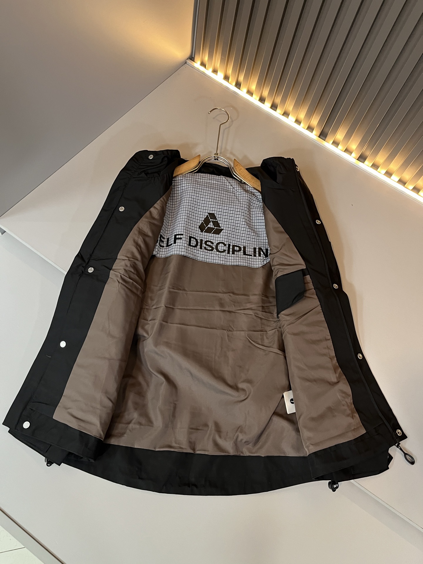 ARCTER*X始*祖鸟 2025秋冬新款男女同款👫夹克外套，户外品牌可能大家第一想到的就是加拿大鹅、始