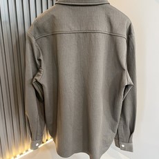 BottegaVene*a宝*嘉 2025秋冬新款男士衬衣,,这是今年目前为止最牛批的一款纯色高品质面料 BottegaVene*a宝*嘉 2025秋冬新款男士衬衣,,这是今年目前为止最牛批的一款纯色高品质面料