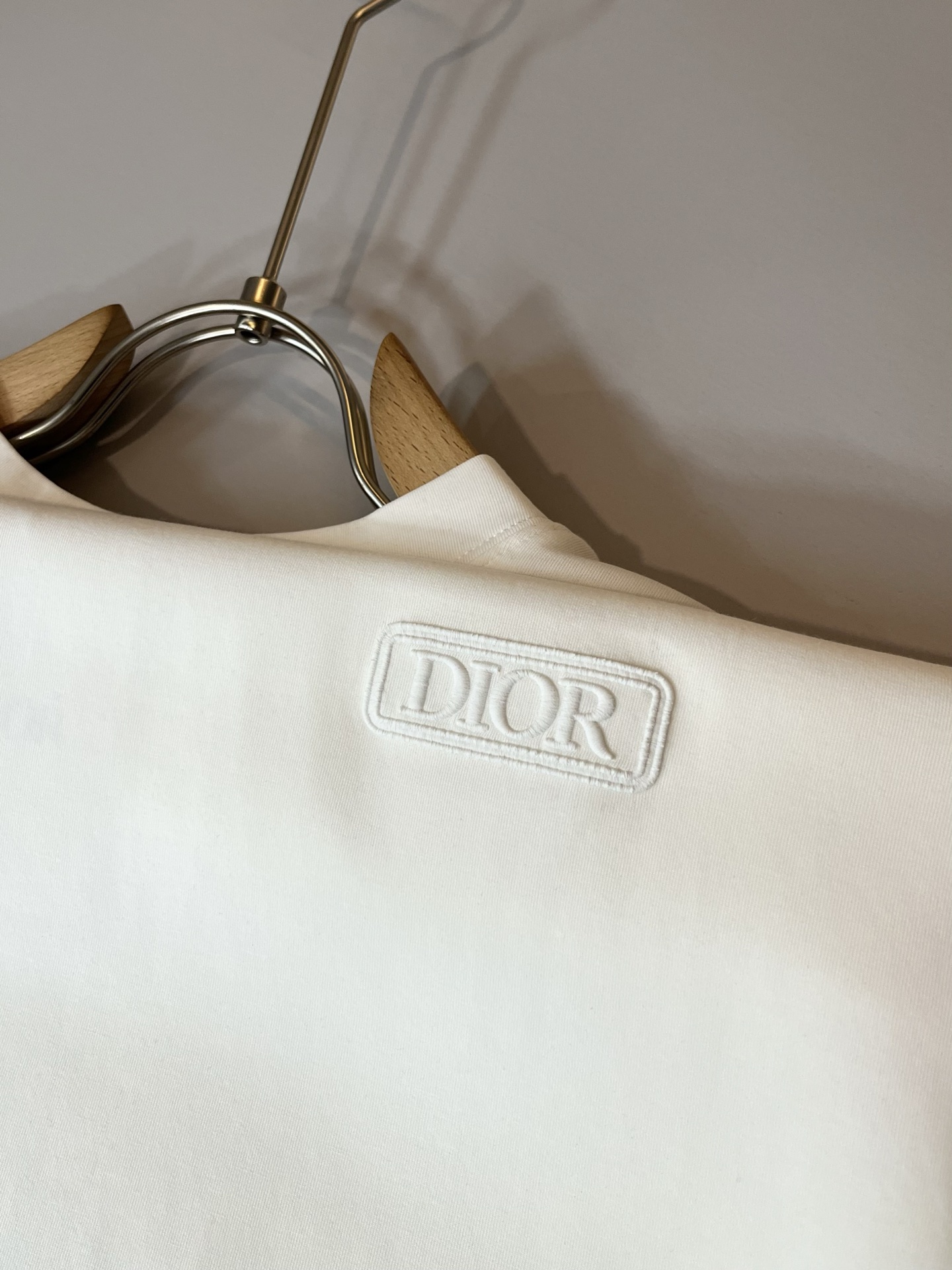 Dio*迪家 2025秋冬新款男女同款👫短袖打底衫，专柜同步发售！定制专属纯棉面料，定制原版工艺螺纹，胸