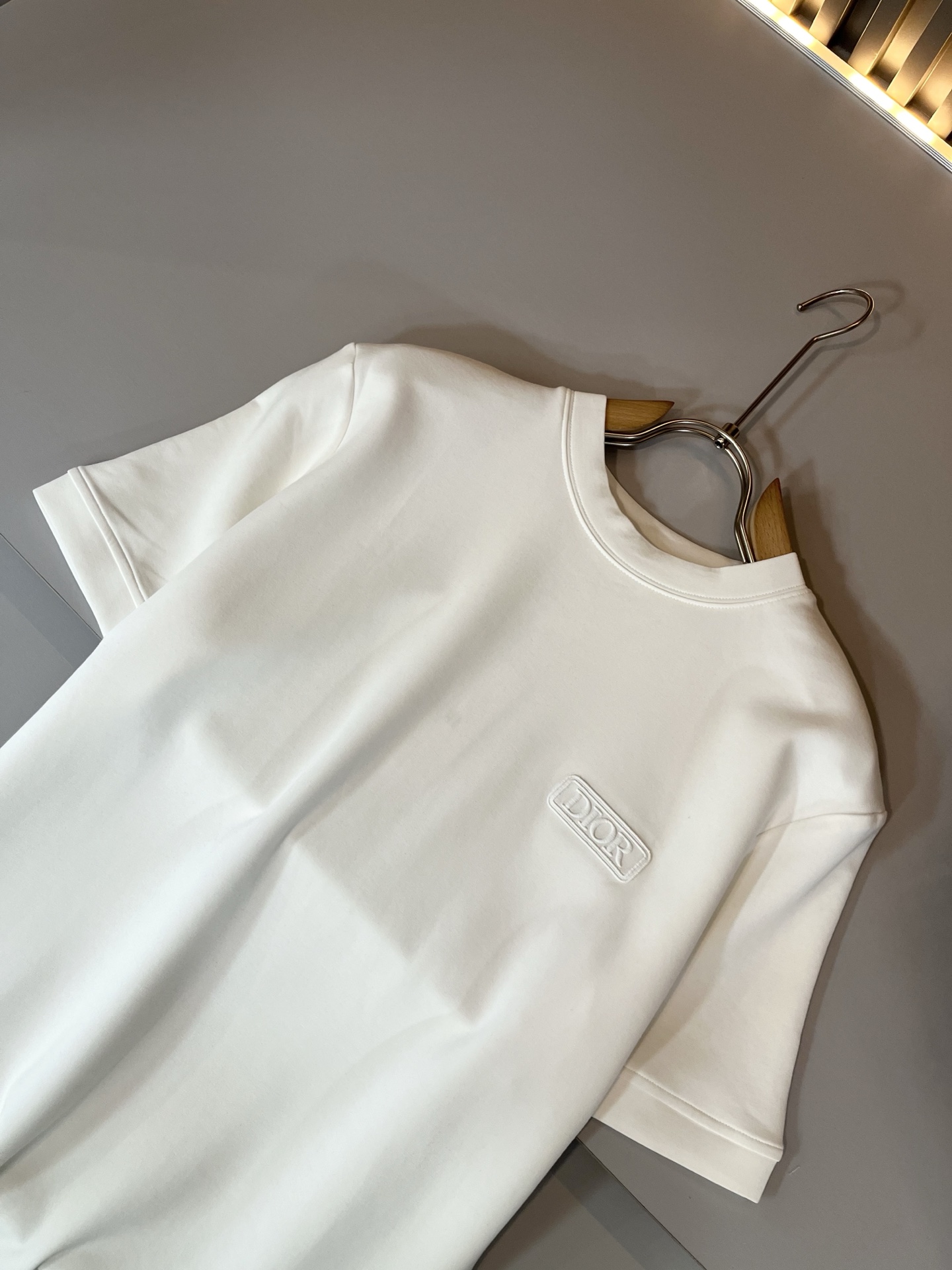 Dio*迪家 2025秋冬新款男女同款👫短袖打底衫，专柜同步发售！定制专属纯棉面料，定制原版工艺螺纹，胸