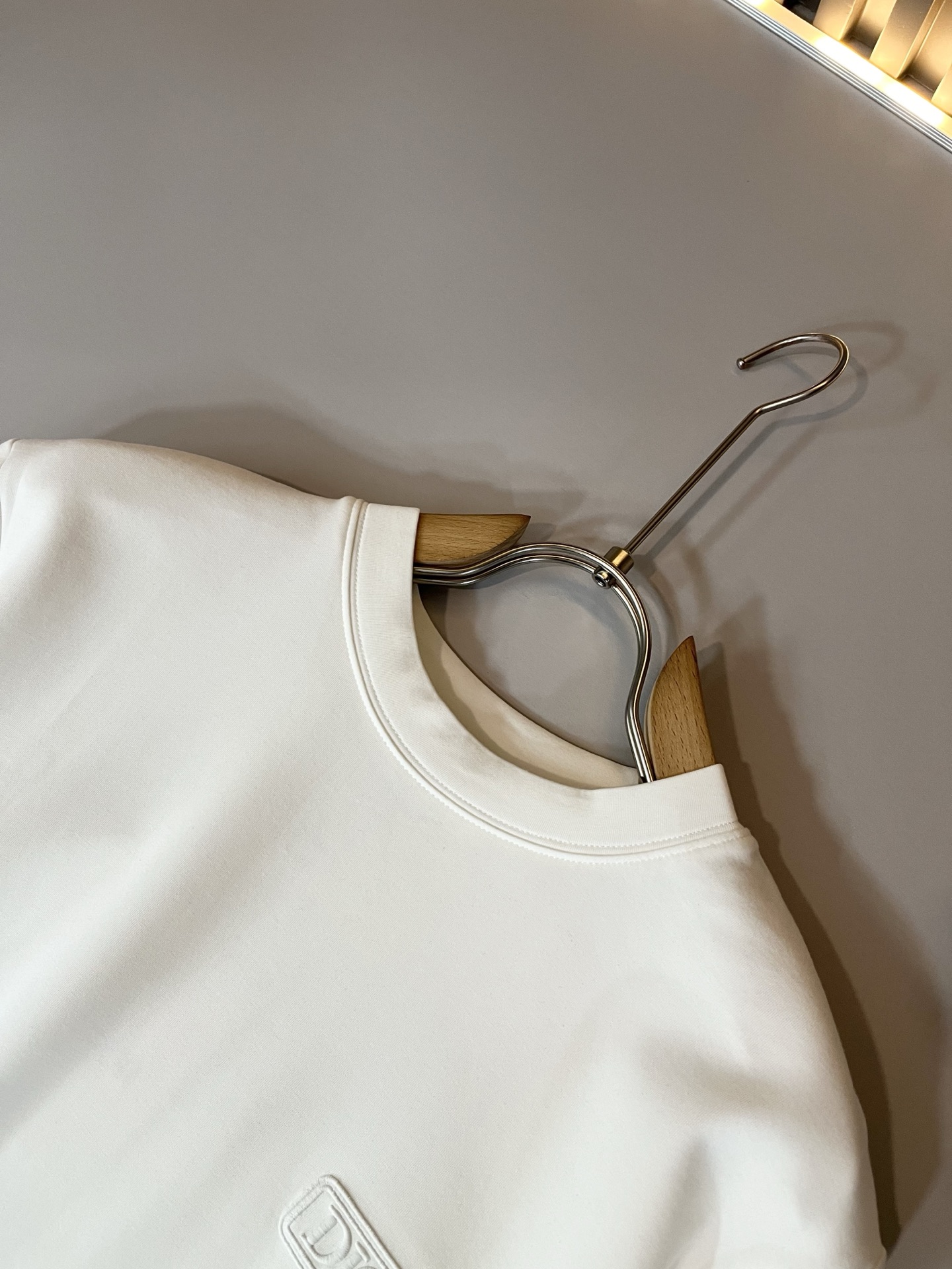 Dio*迪家 2025秋冬新款男女同款👫短袖打底衫，专柜同步发售！定制专属纯棉面料，定制原版工艺螺纹，胸