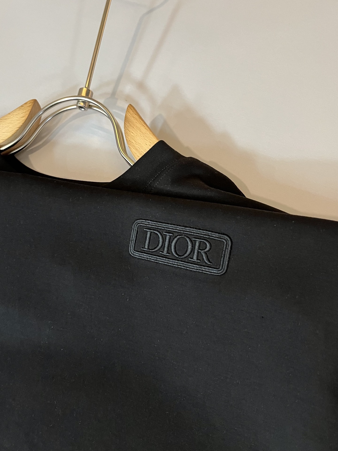 Dio*迪家 2025秋冬新款男女同款👫短袖打底衫，专柜同步发售！定制专属纯棉面料，定制原版工艺螺纹，胸