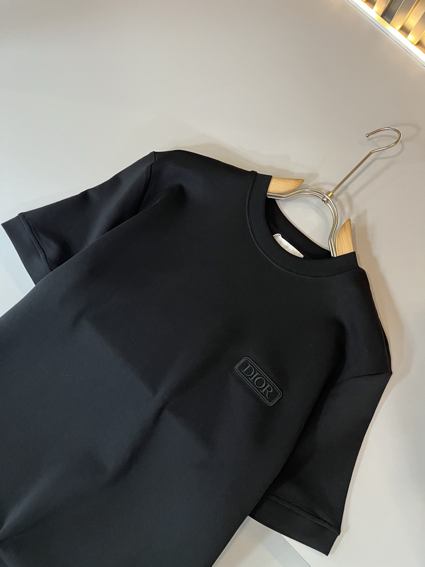 Dio*迪家 2025秋冬新款男女同款👫短袖打底衫，专柜同步发售！定制专属纯棉面料，定制原版工艺螺纹，胸