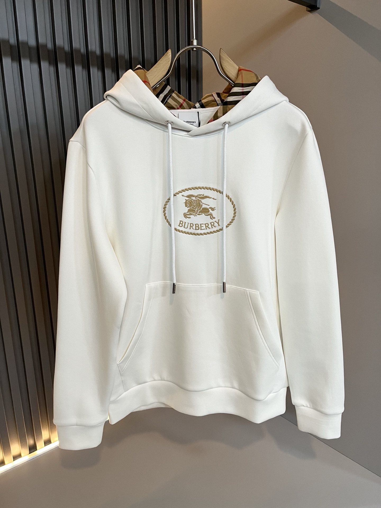 BURBER*Y巴*莉 2025秋冬新款男女同款👫基础休闲百搭棉质连帽卫衣，男女同款卫衣！贸易公司渠道稀