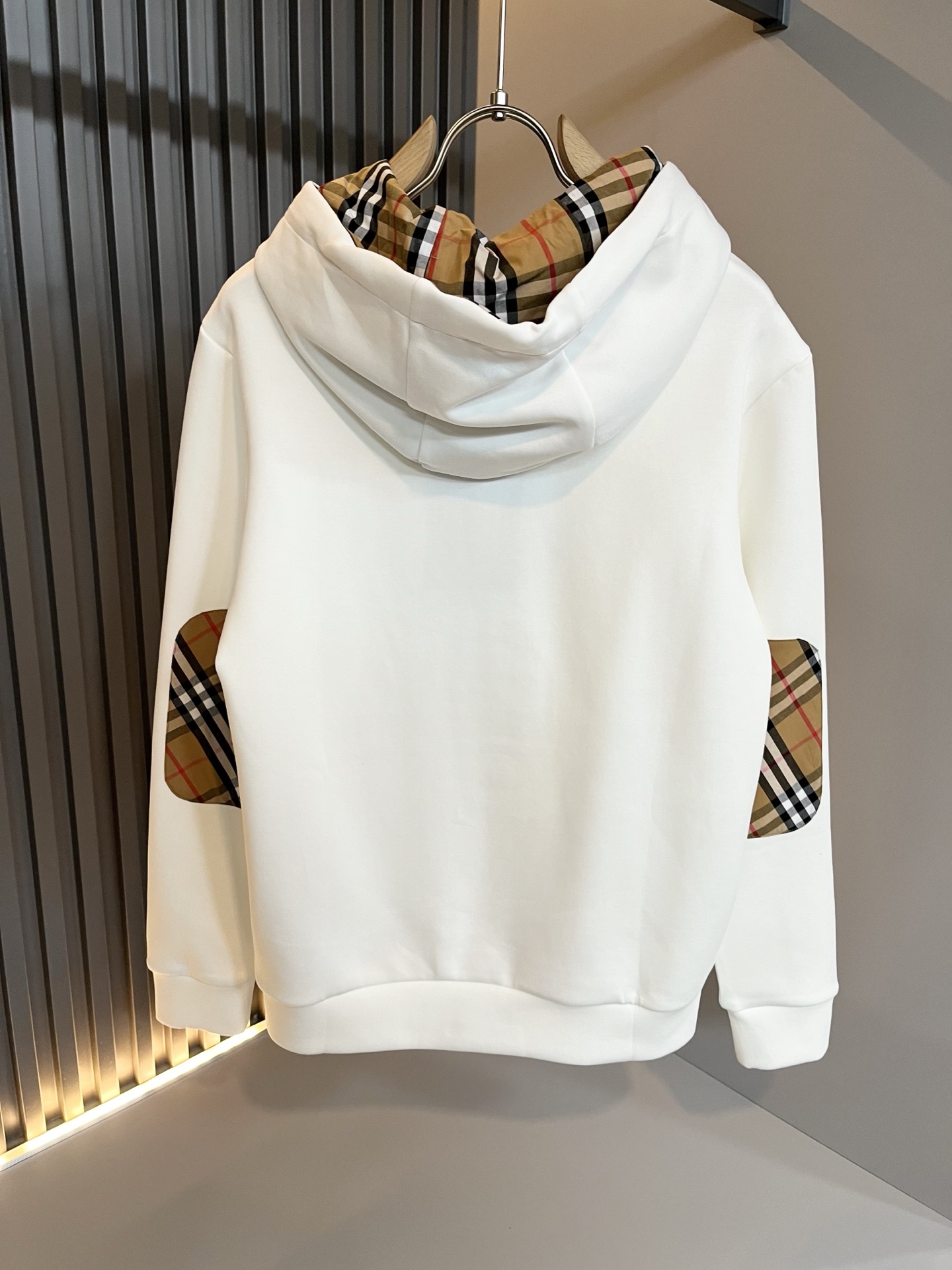 BURBER*Y巴*莉 2025秋冬新款男女同款👫基础休闲百搭棉质连帽卫衣，男女同款卫衣！贸易公司渠道稀