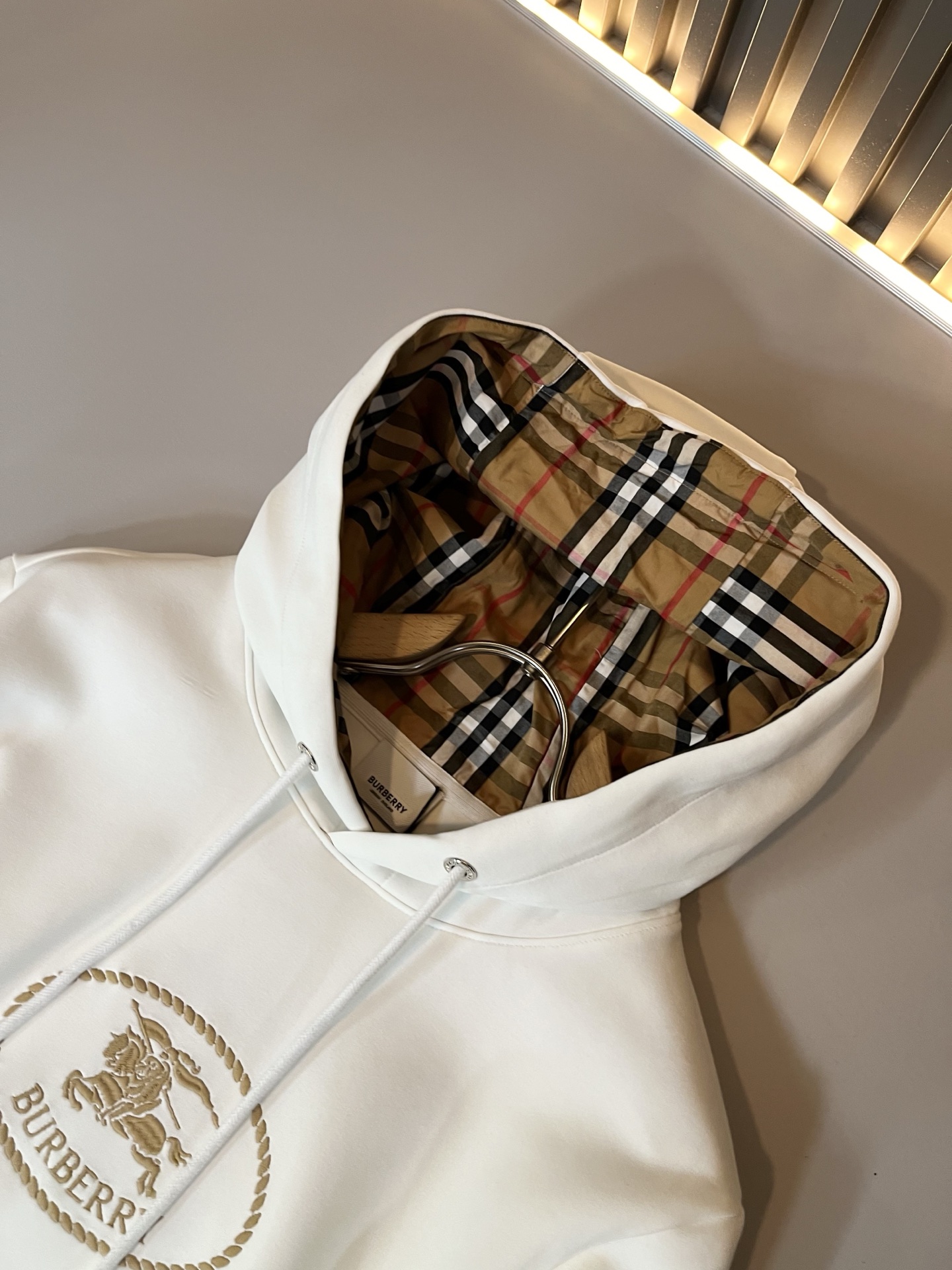 BURBER*Y巴*莉 2025秋冬新款男女同款👫基础休闲百搭棉质连帽卫衣，男女同款卫衣！贸易公司渠道稀