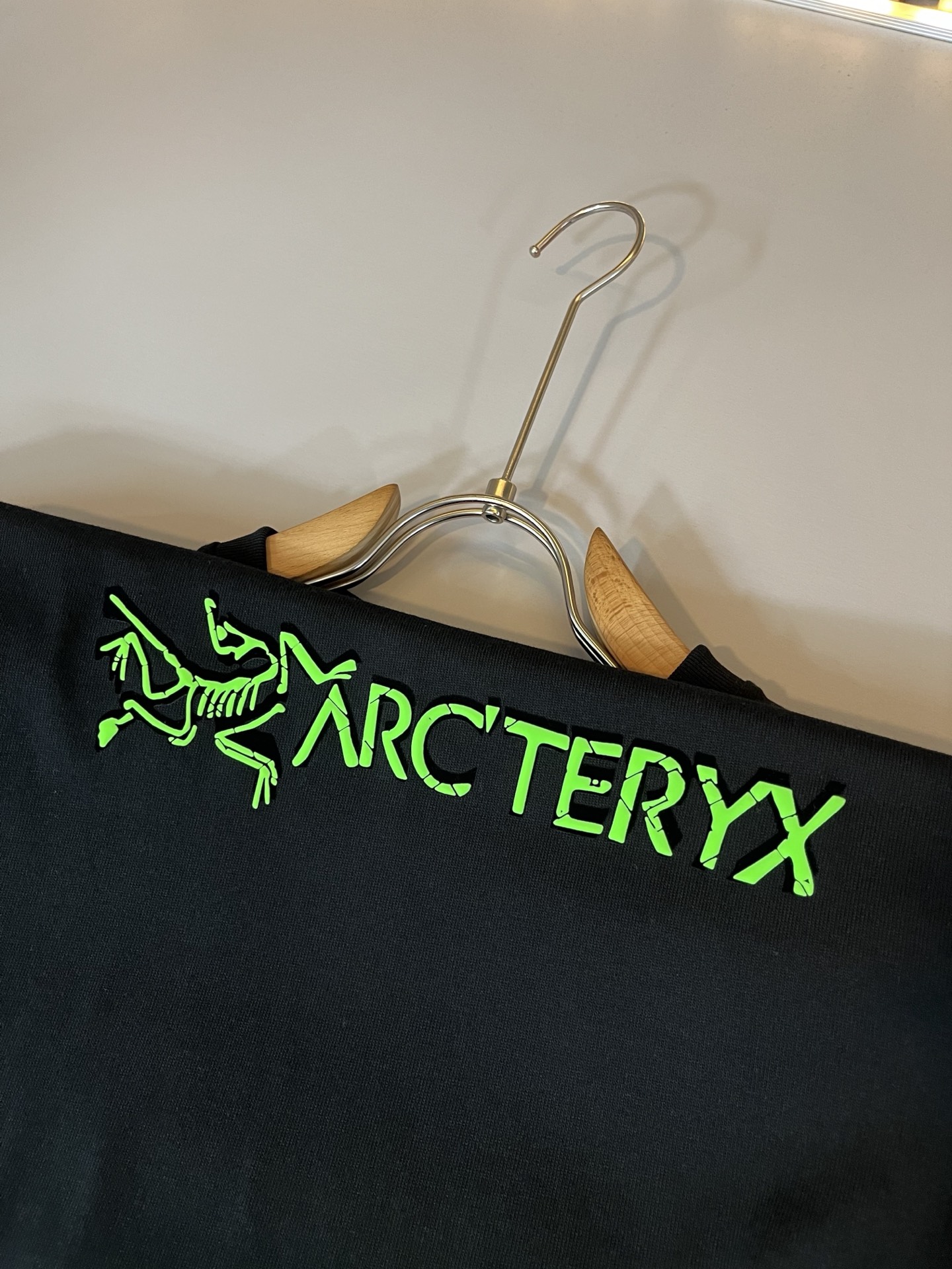 ARCTER*X始*祖鸟 2025春夏新款男士打底衫，户外品牌可能大家第一想到的就是加拿大鹅、始祖鸟。给