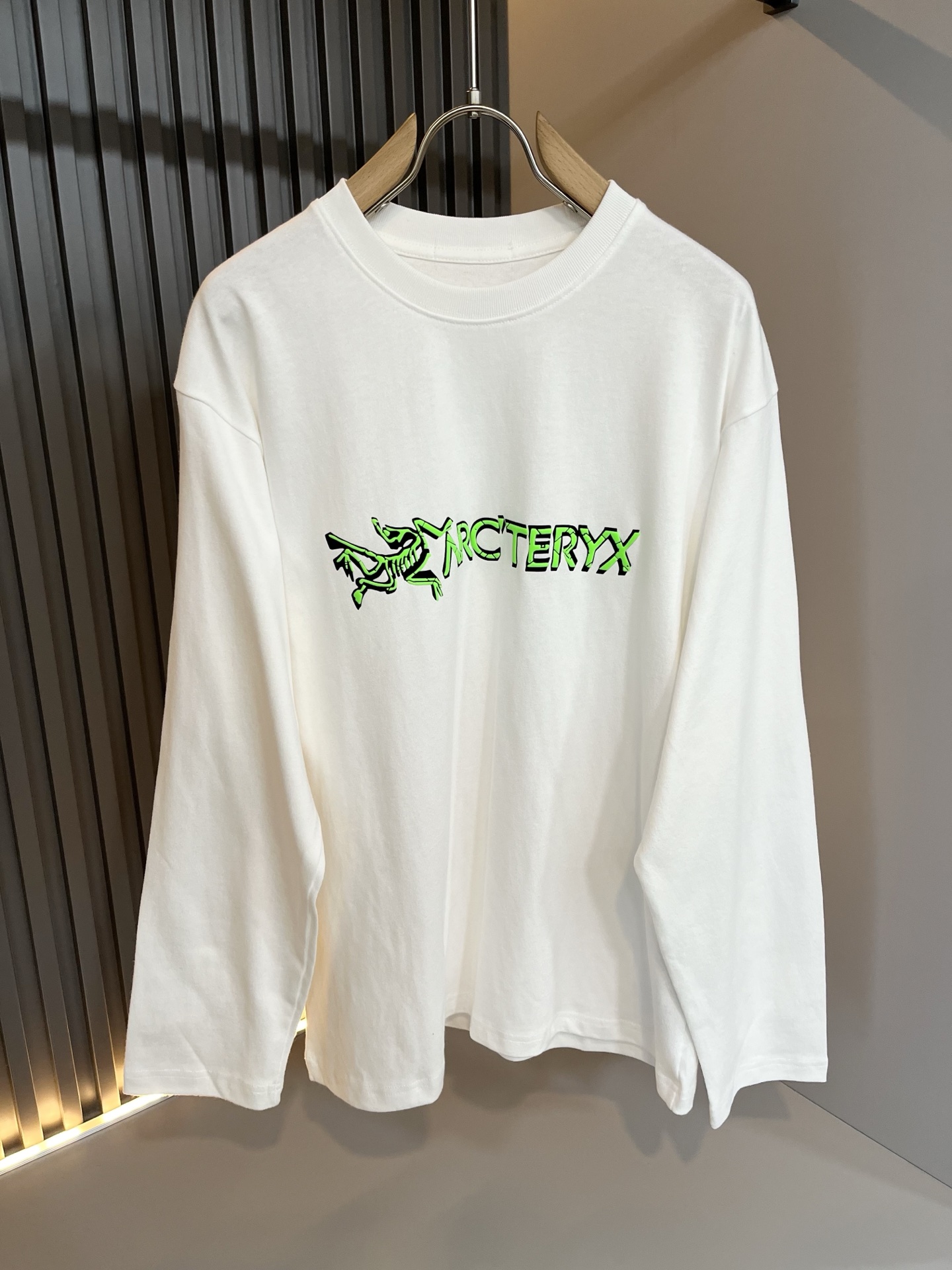 ARCTER*X始*祖鸟 2025春夏新款男士打底衫，户外品牌可能大家第一想到的就是加拿大鹅、始祖鸟。给