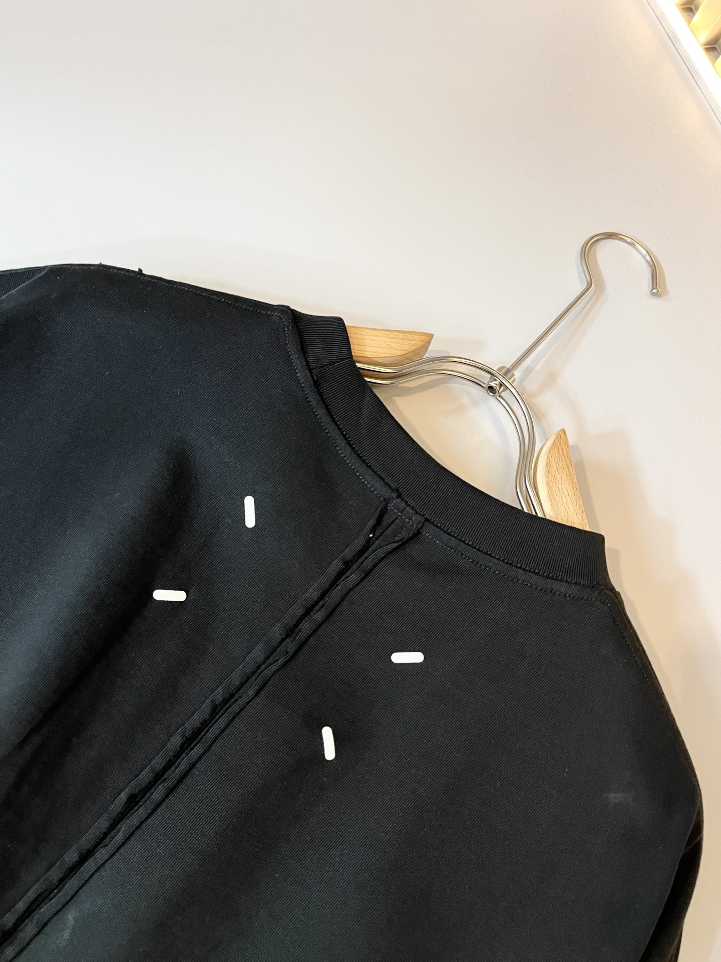 马吉拉 maison margiel 2025秋冬新款男女同款👫休闲卫衣，专柜同步发售！定制专属面料，胸