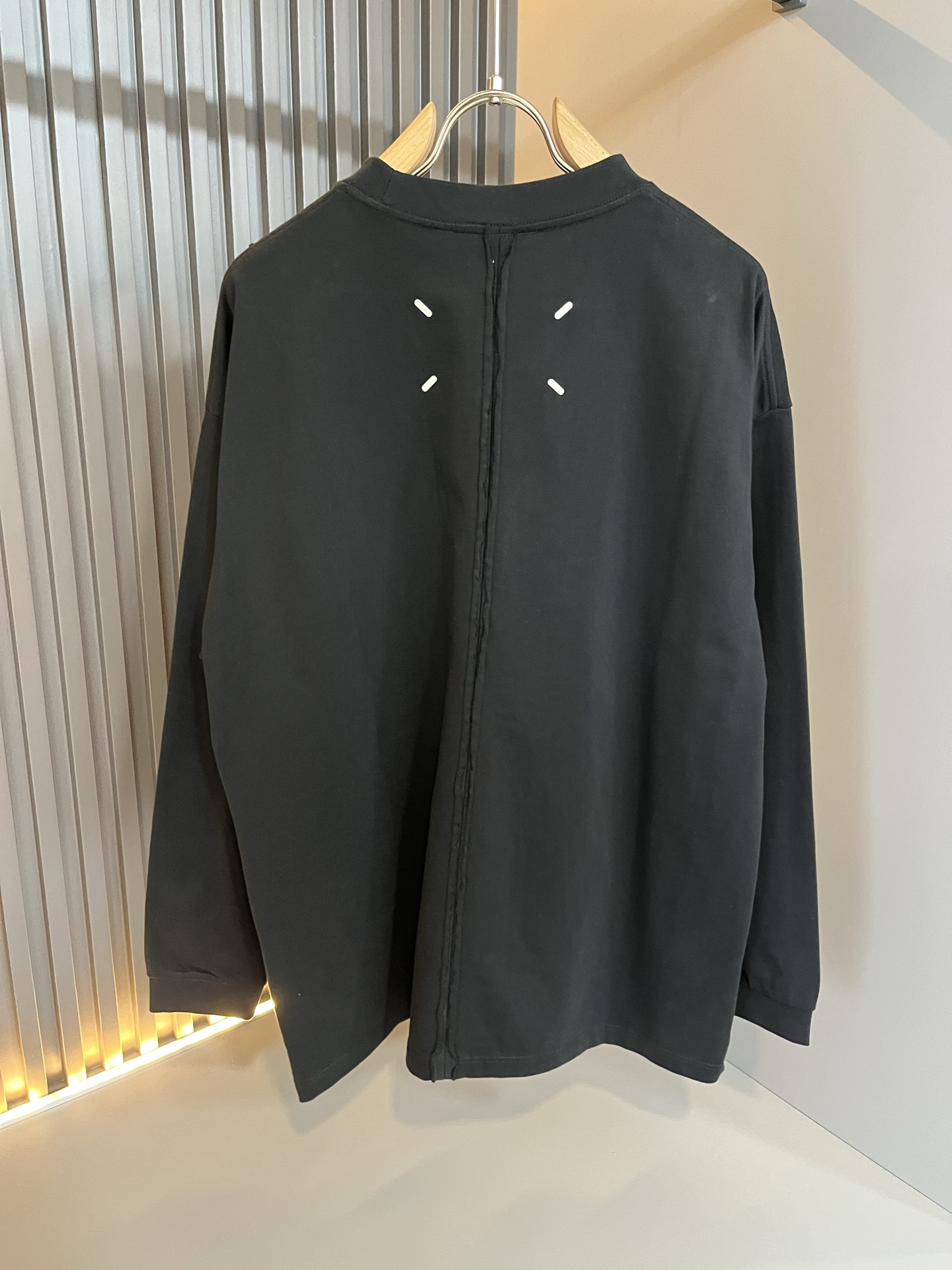 马吉拉 maison margiel 2025秋冬新款男女同款👫休闲卫衣，专柜同步发售！定制专属面料，胸