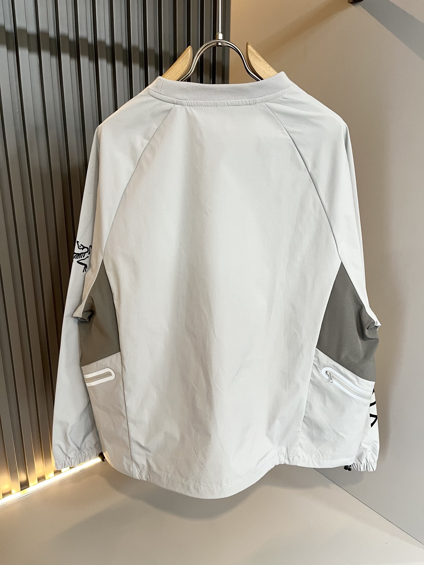 ARCTER*X始*祖鸟 2025秋冬新款男女同款👫休闲卫衣，户外品牌可能大家第一想到的就是加拿大鹅、始