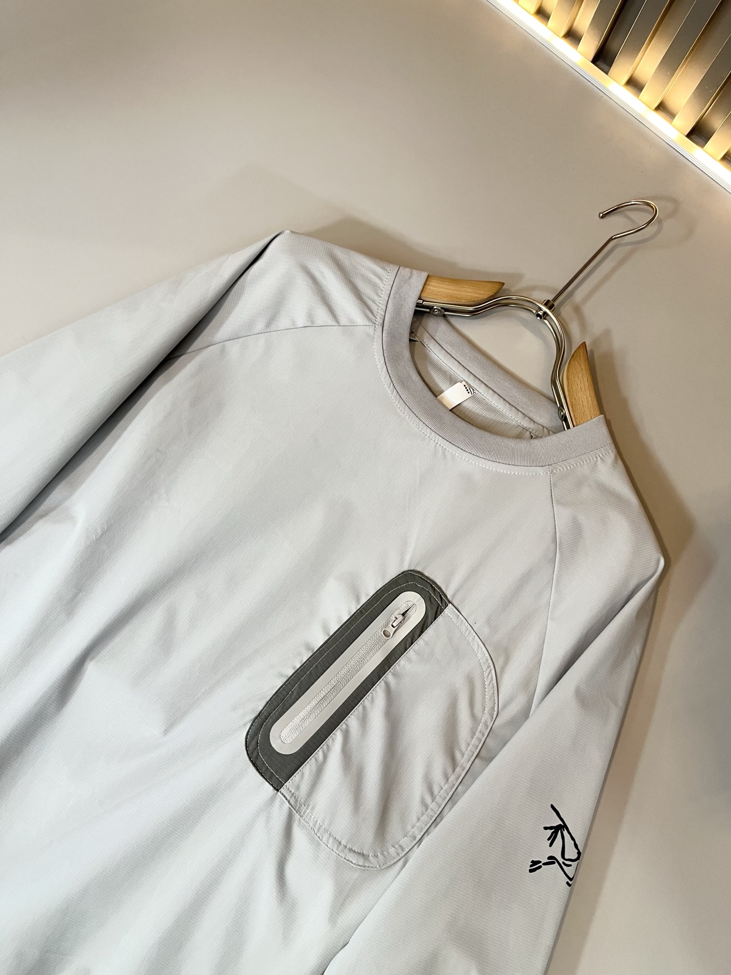 ARCTER*X始*祖鸟 2025秋冬新款男女同款👫休闲卫衣，户外品牌可能大家第一想到的就是加拿大鹅、始