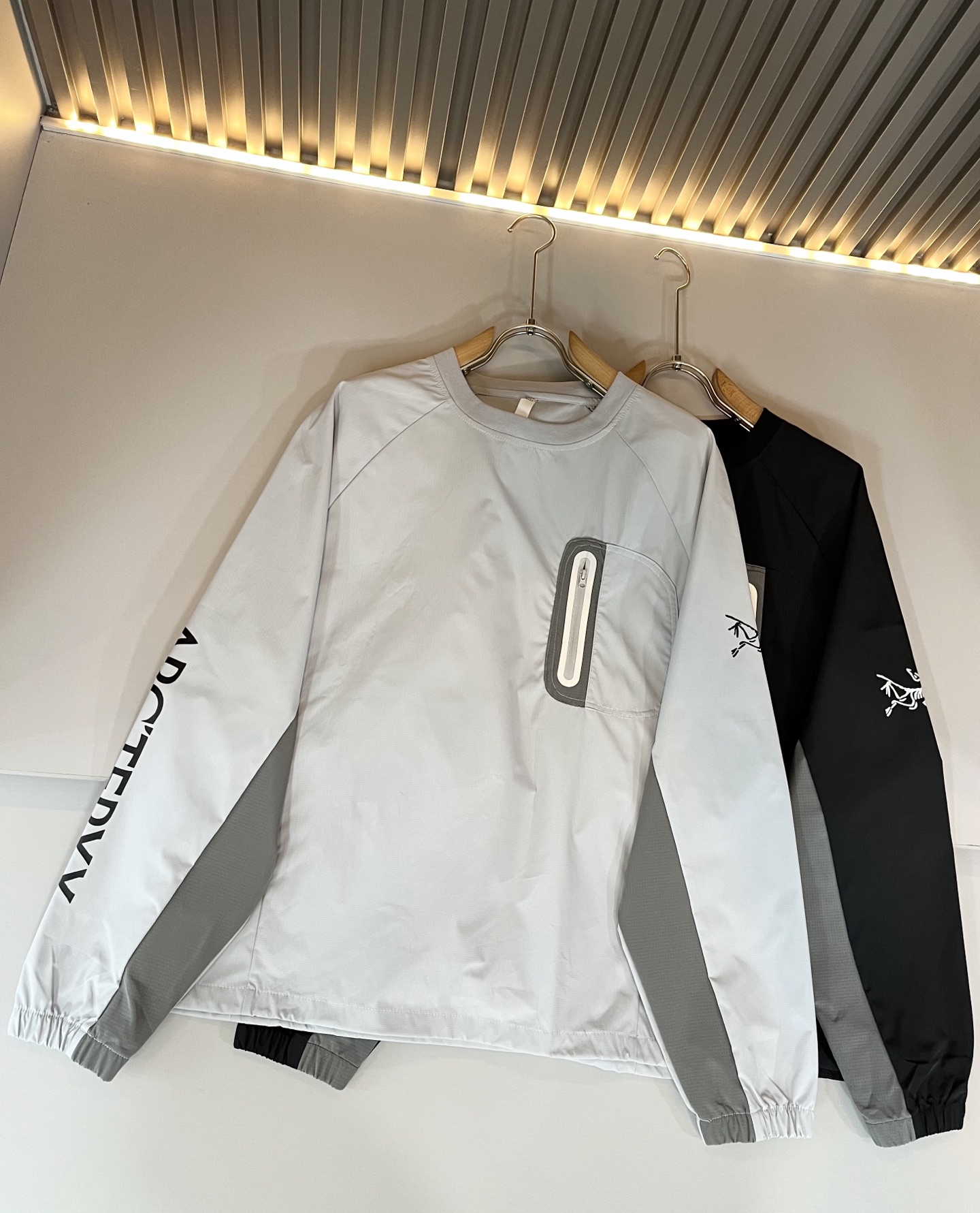 ARCTER*X始*祖鸟 2025秋冬新款男女同款👫休闲卫衣，户外品牌可能大家第一想到的就是加拿大鹅、始