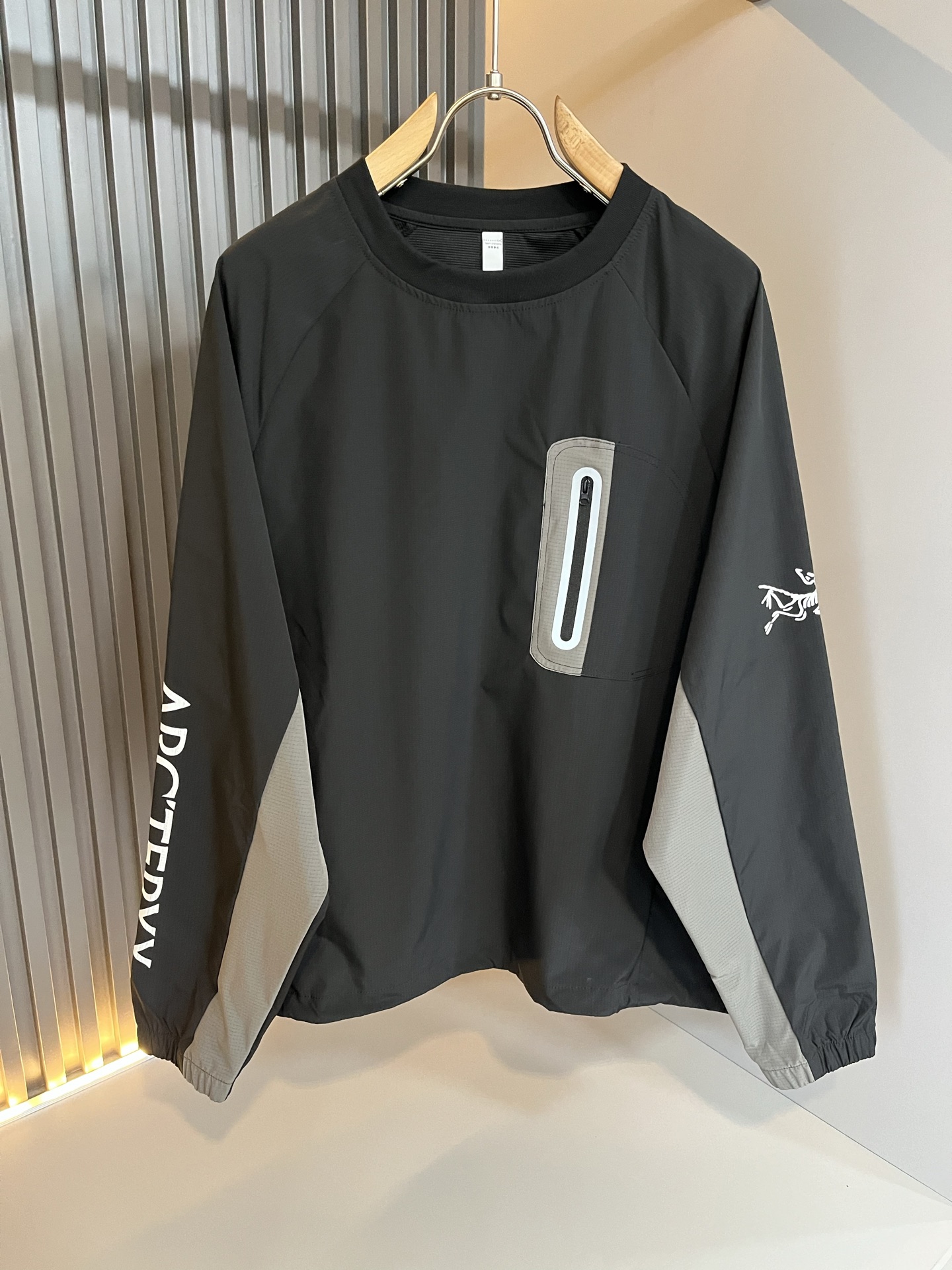 ARCTER*X始*祖鸟 2025秋冬新款男女同款👫休闲卫衣，户外品牌可能大家第一想到的就是加拿大鹅、始