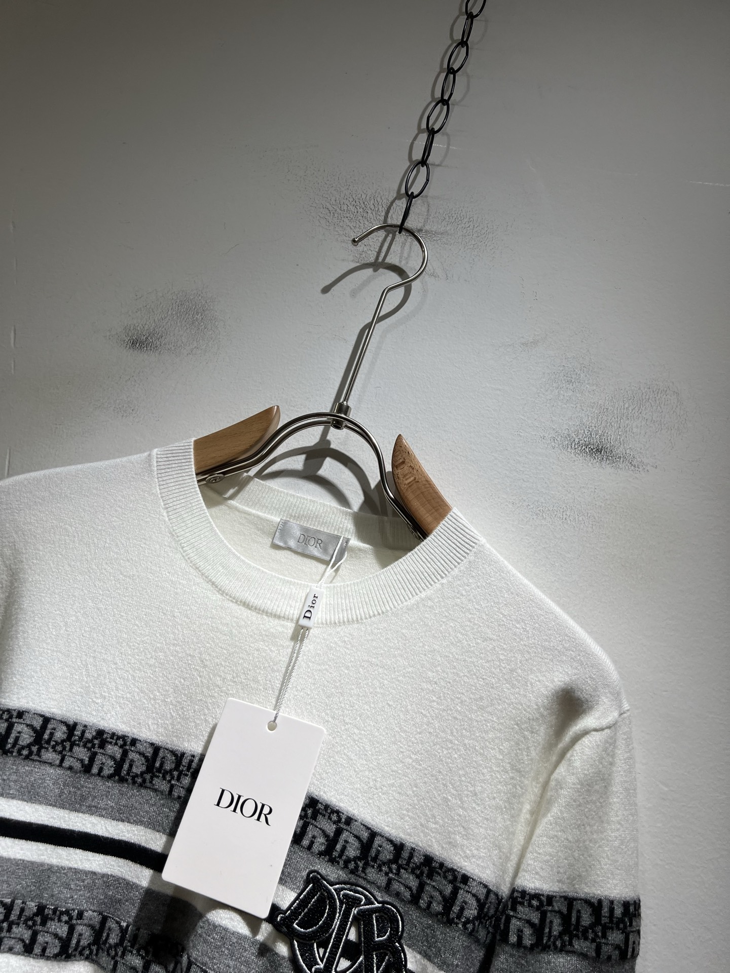 Dior*迪家 2025秋冬新款男女同款👫针织羊毛衫，专柜同步发售！定制专属羊毛🐑面料，从容百搭，档次极