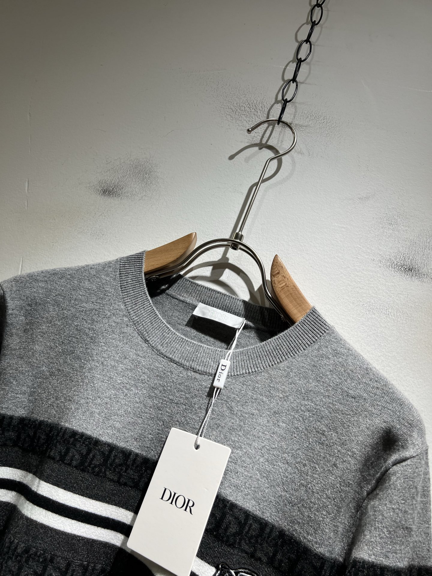 Dior*迪家 2025秋冬新款男女同款👫针织羊毛衫，专柜同步发售！定制专属羊毛🐑面料，从容百搭，档次极