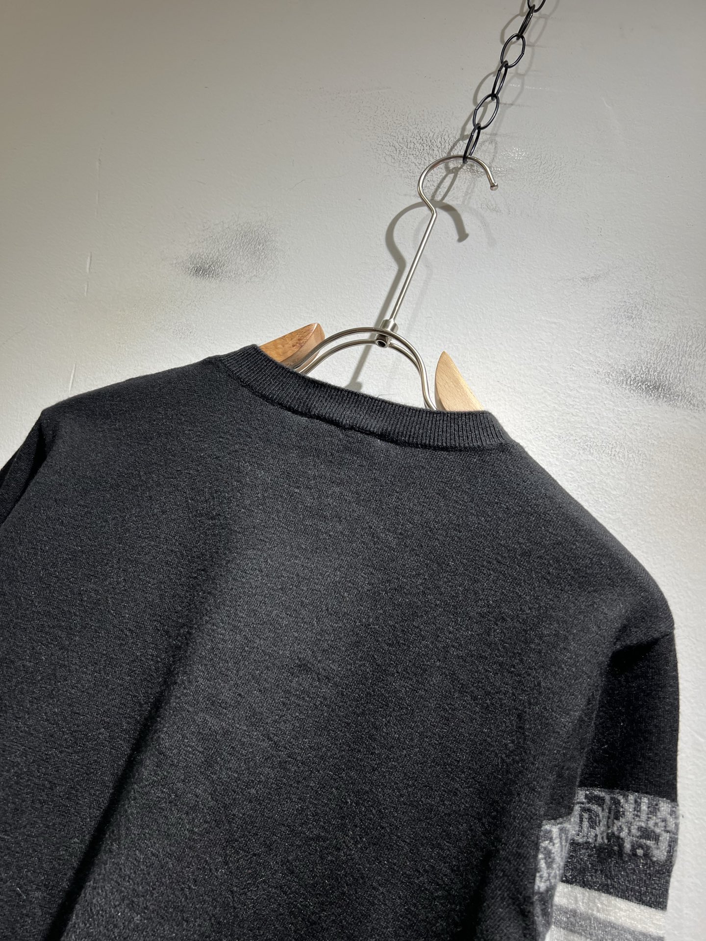 Dior*迪家 2025秋冬新款男女同款👫针织羊毛衫，专柜同步发售！定制专属羊毛🐑面料，从容百搭，档次极