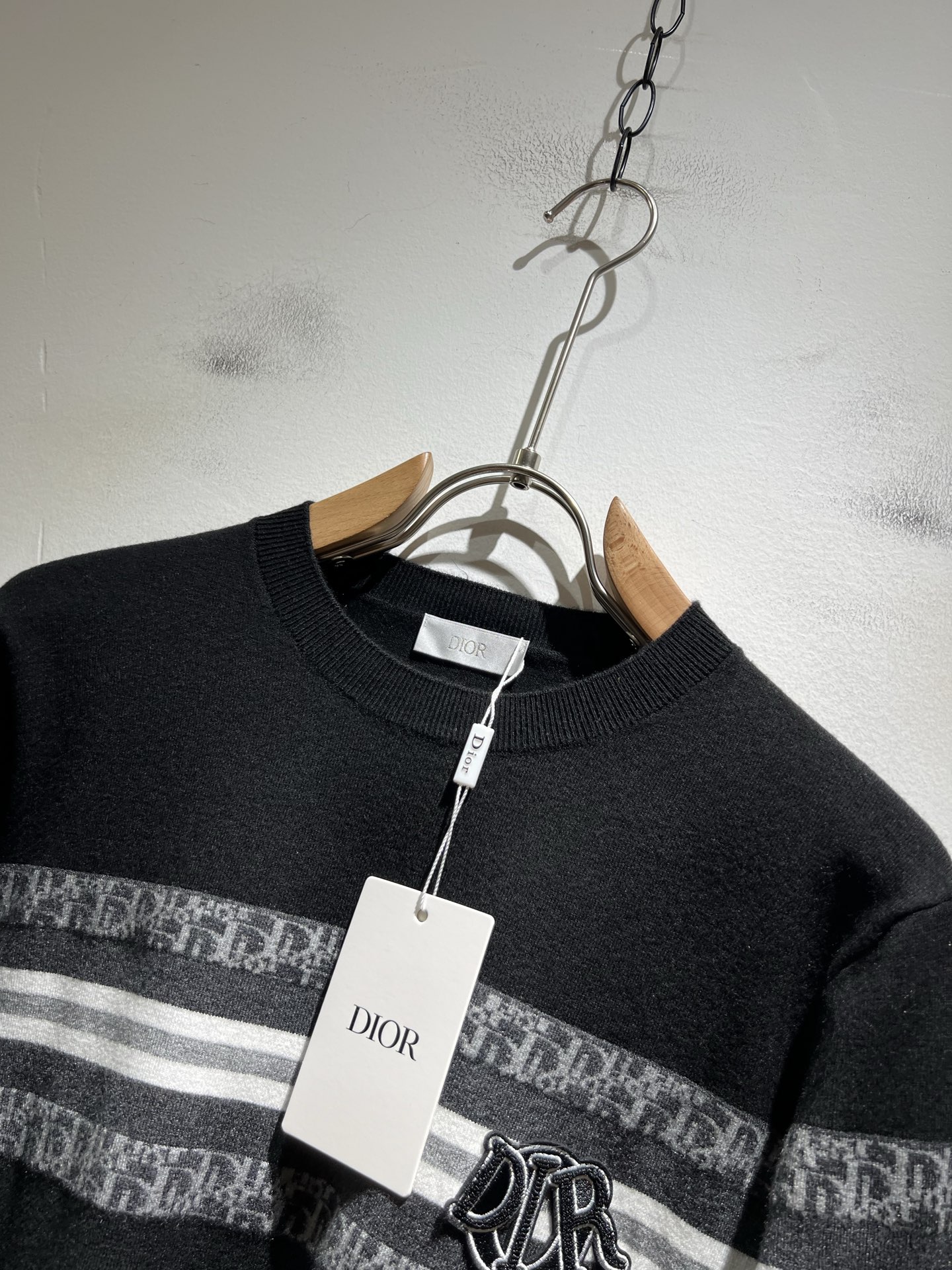 Dior*迪家 2025秋冬新款男女同款👫针织羊毛衫，专柜同步发售！定制专属羊毛🐑面料，从容百搭，档次极