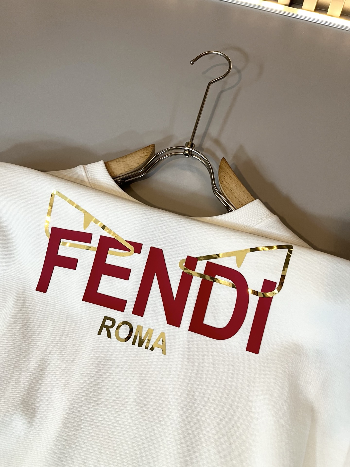 FEN*I 芬*迪2025秋冬新款FD家族FF男女同款👫打底衫，男女同款👫百搭极简短袖。意大利原厂订单，