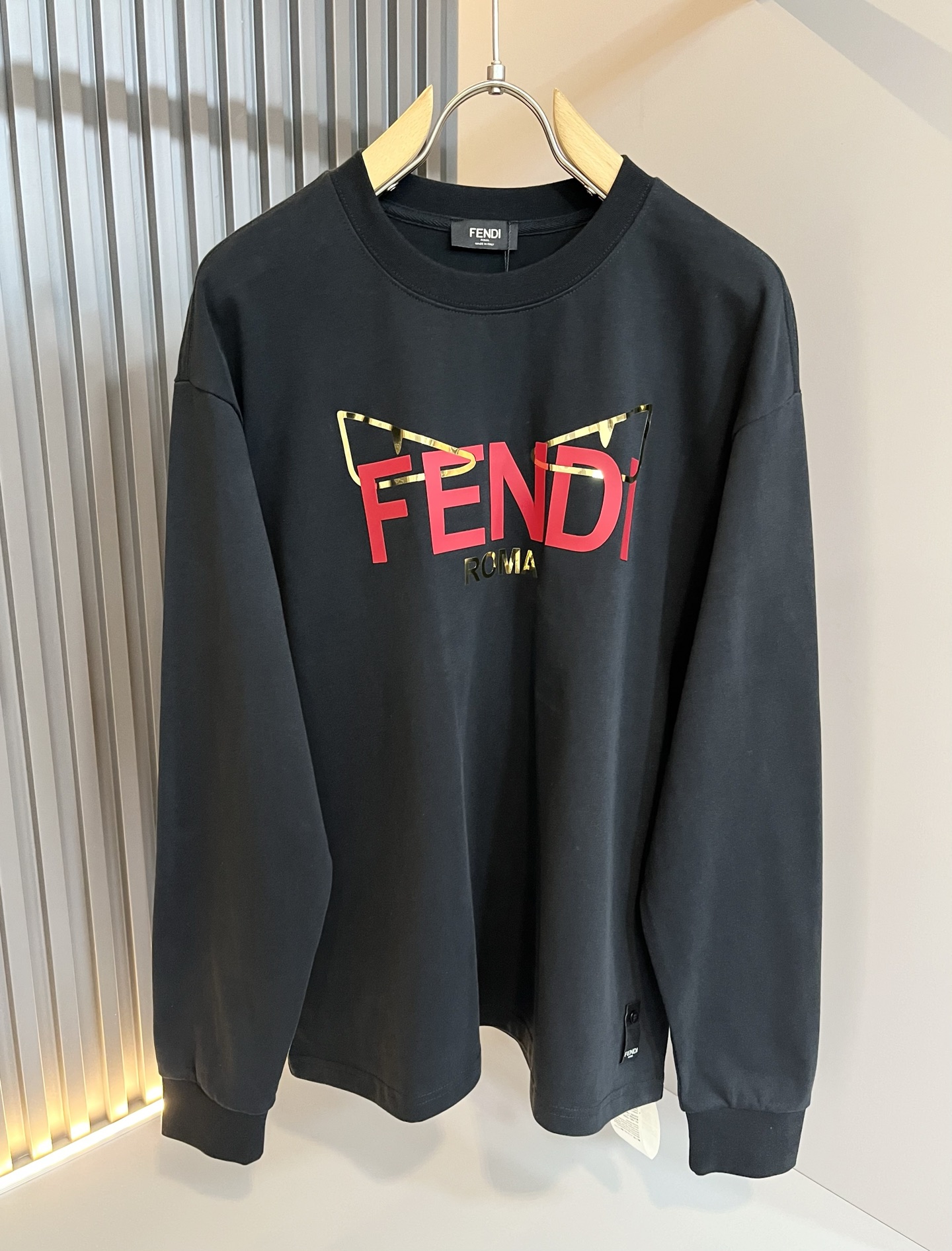 FEN*I 芬*迪2025秋冬新款FD家族FF男女同款👫打底衫，男女同款👫百搭极简短袖。意大利原厂订单，