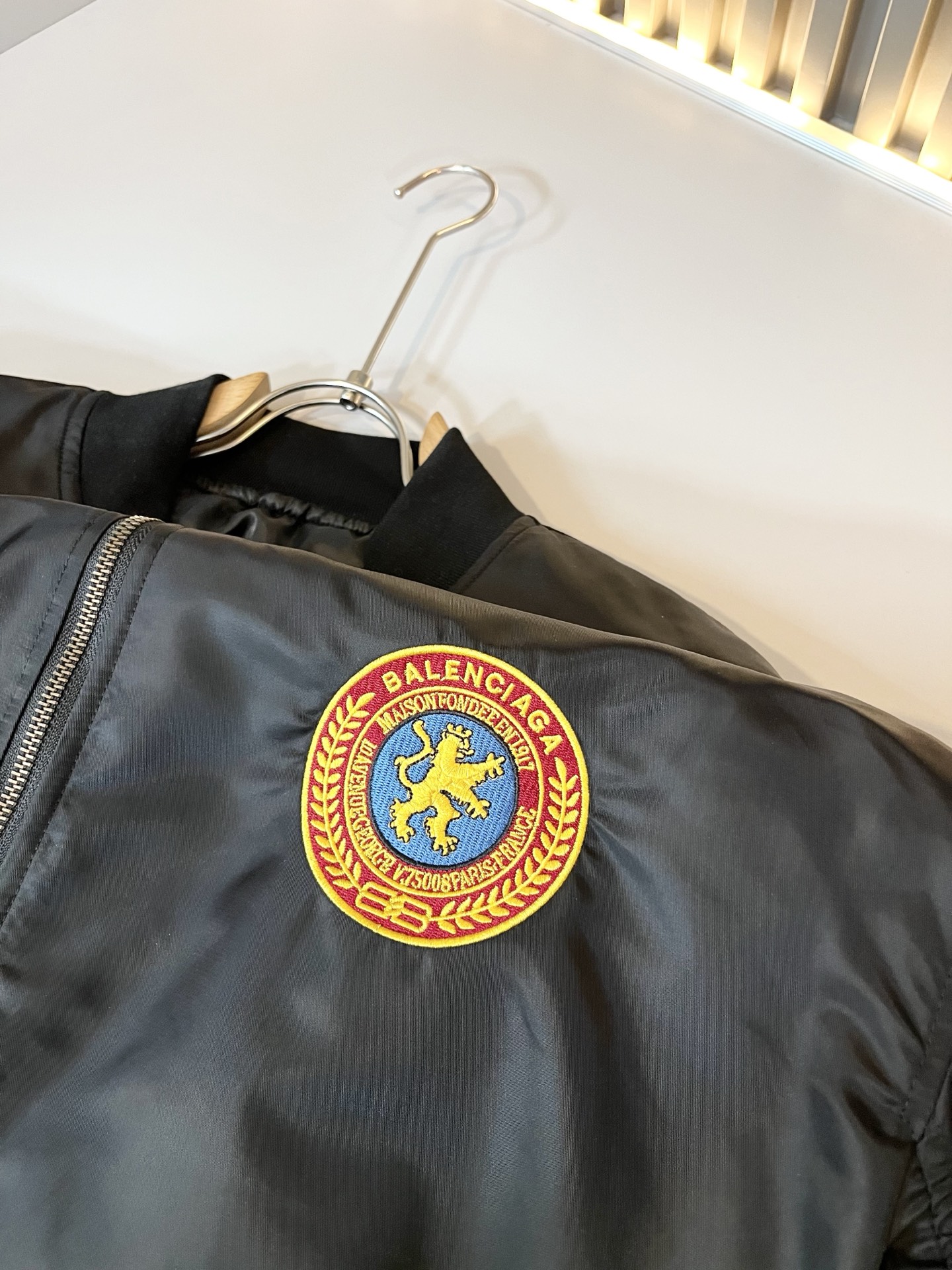 BALENCIA*巴黎*家 2025秋冬最新款休闲百搭休闲棉服夹克外套，男女同款👫❤️经典标志五金log