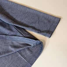Loro Piana诺悠翩雅 2025秋冬男士最新的贸易订单打底衫,全品相!!后幅采用logo图案刺绣设 Loro Piana诺悠翩雅 2025秋冬男士最新的贸易订单打底衫,全品相!!后幅采用logo图案刺绣设