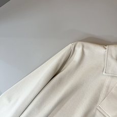 Loro Piana诺悠翩雅 2025秋冬男士翻领长袖Polo衫,最新的贸易订单,全品相!!网红款!上身 Loro Piana诺悠翩雅 2025秋冬男士翻领长袖Polo衫,最新的贸易订单,全品相!!网红款!上身