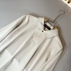 Loro Piana诺悠翩雅 2025秋冬男士翻领长袖Polo衫,最新的贸易订单,全品相!!网红款!上身 Loro Piana诺悠翩雅 2025秋冬男士翻领长袖Polo衫,最新的贸易订单,全品相!!网红款!上身