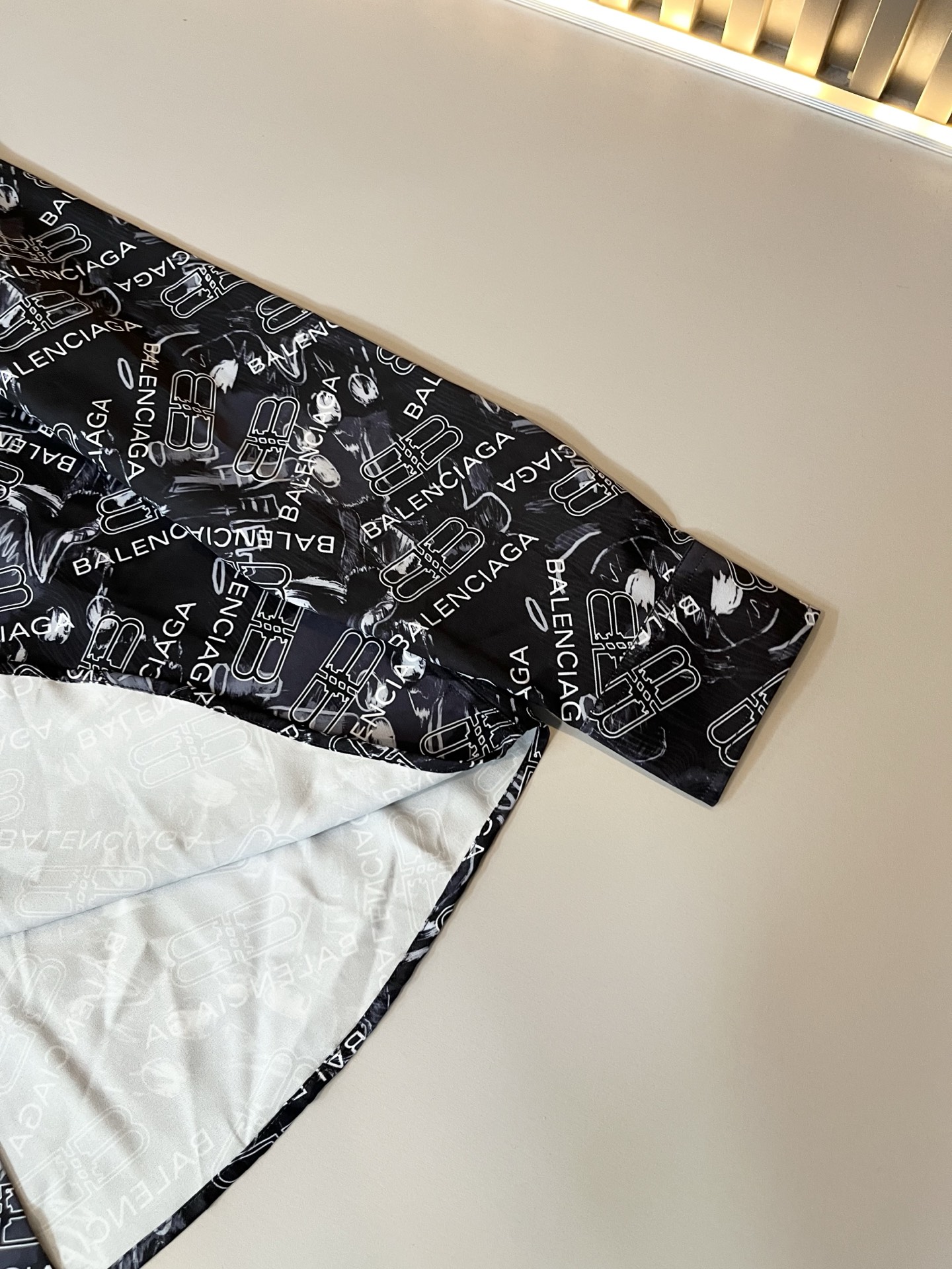 BALENCI*GA巴黎*家 2025秋季新款男女同款👫衬衣，走秀图案印花时尚休闲短袖衬衣，全景logo