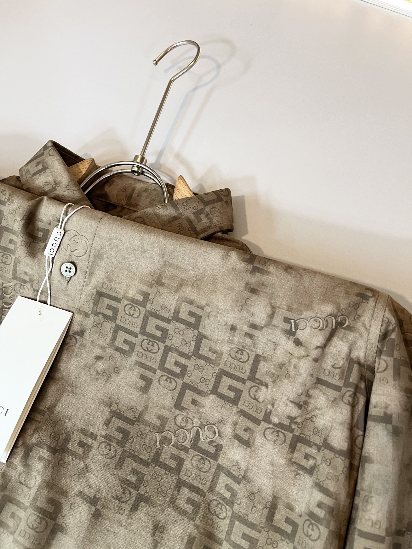 GUC*I 古家 2025秋季新款男士长袖衬衣，贸易公司渠道稀出，同步官网发售！G家系列情侣上线，全景l