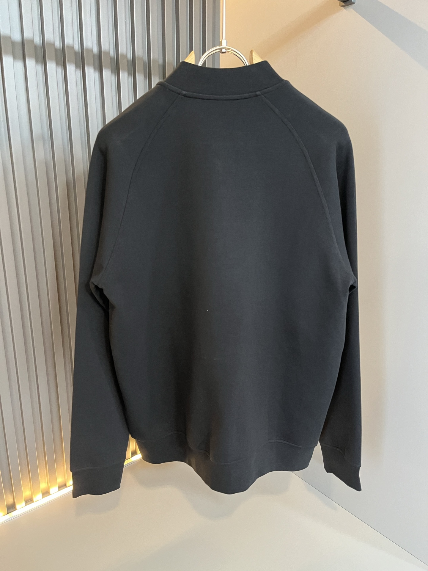 Her*mes爱*仕 2025秋冬新品棒球服夹克外套重磅来袭，定制纯棉面料制作而成，高端户外运动休闲系列