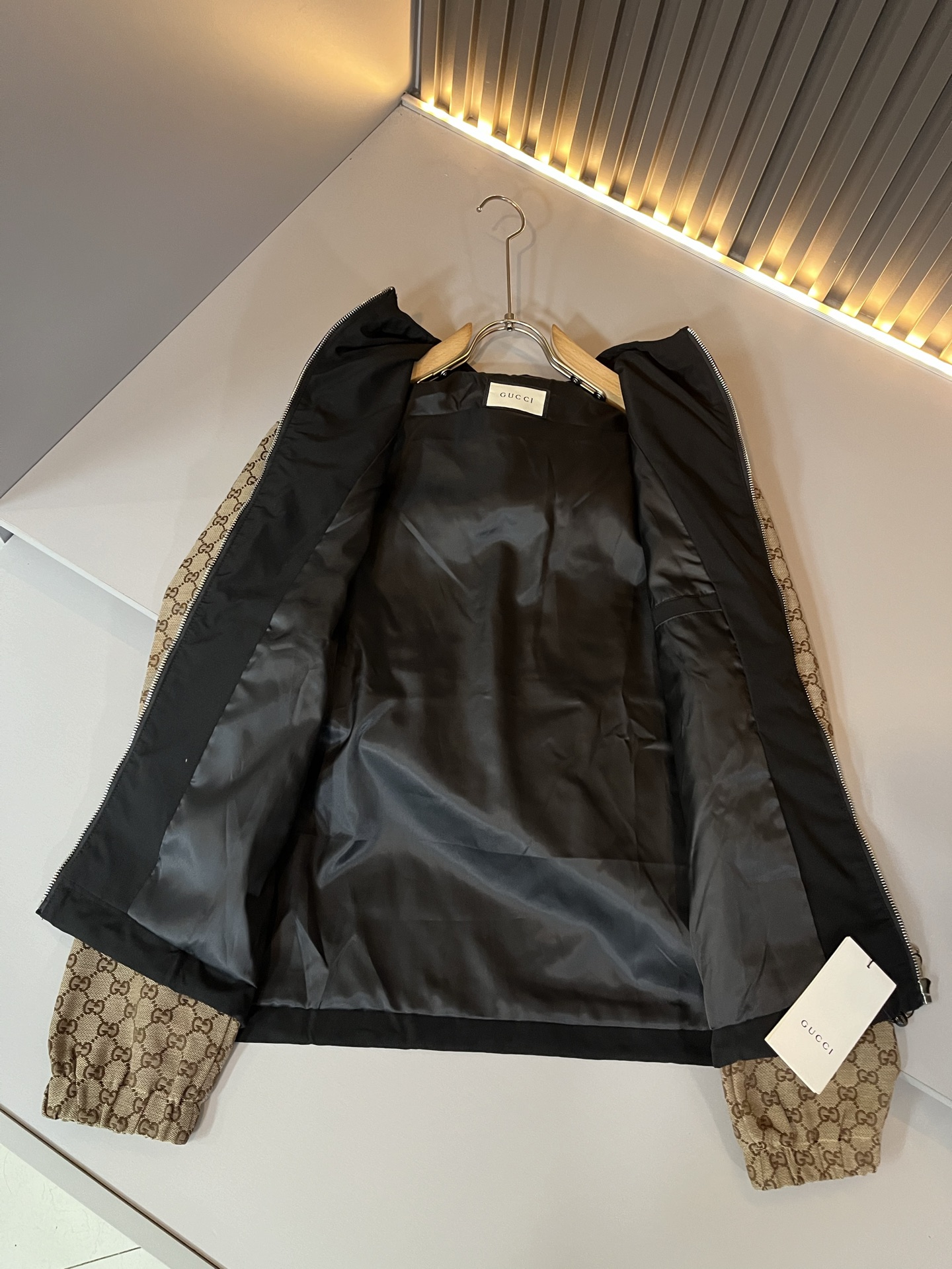 Gucc*古家 2025秋冬最新系列！男女同款👫夹克外套，贸易公司渠道稀出，同步官网发售 ！ 新时尚元素