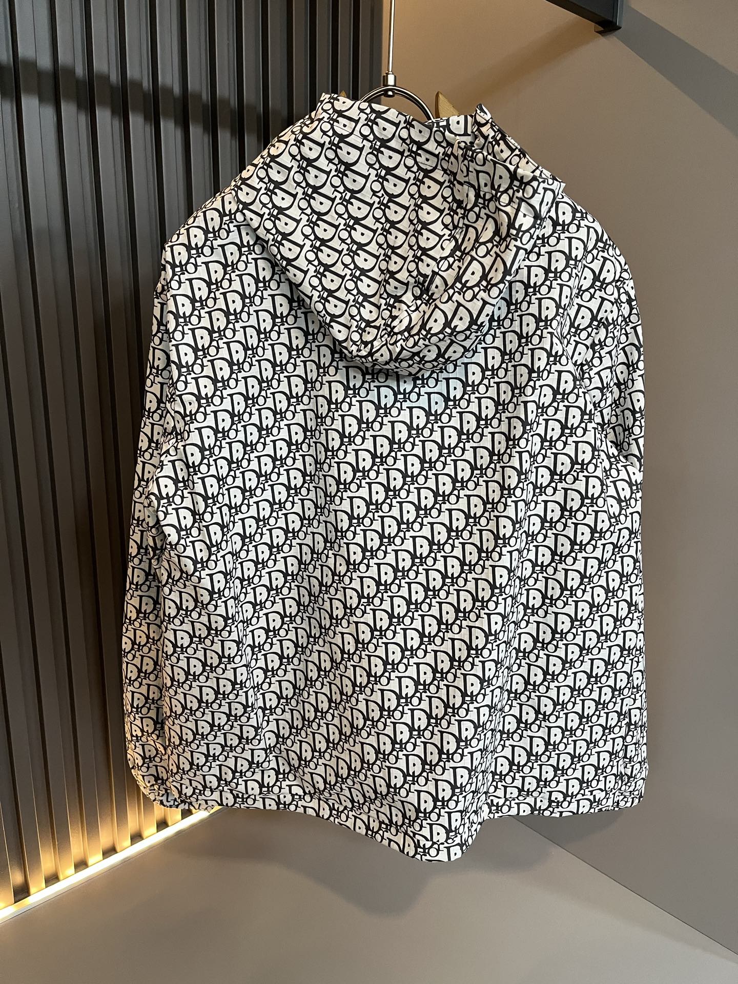 Dio*r迪*奥2025秋冬男士夹克外套，最新时尚休闲夹克，贸易公司渠道稀出，同步官网发售，衣身logo