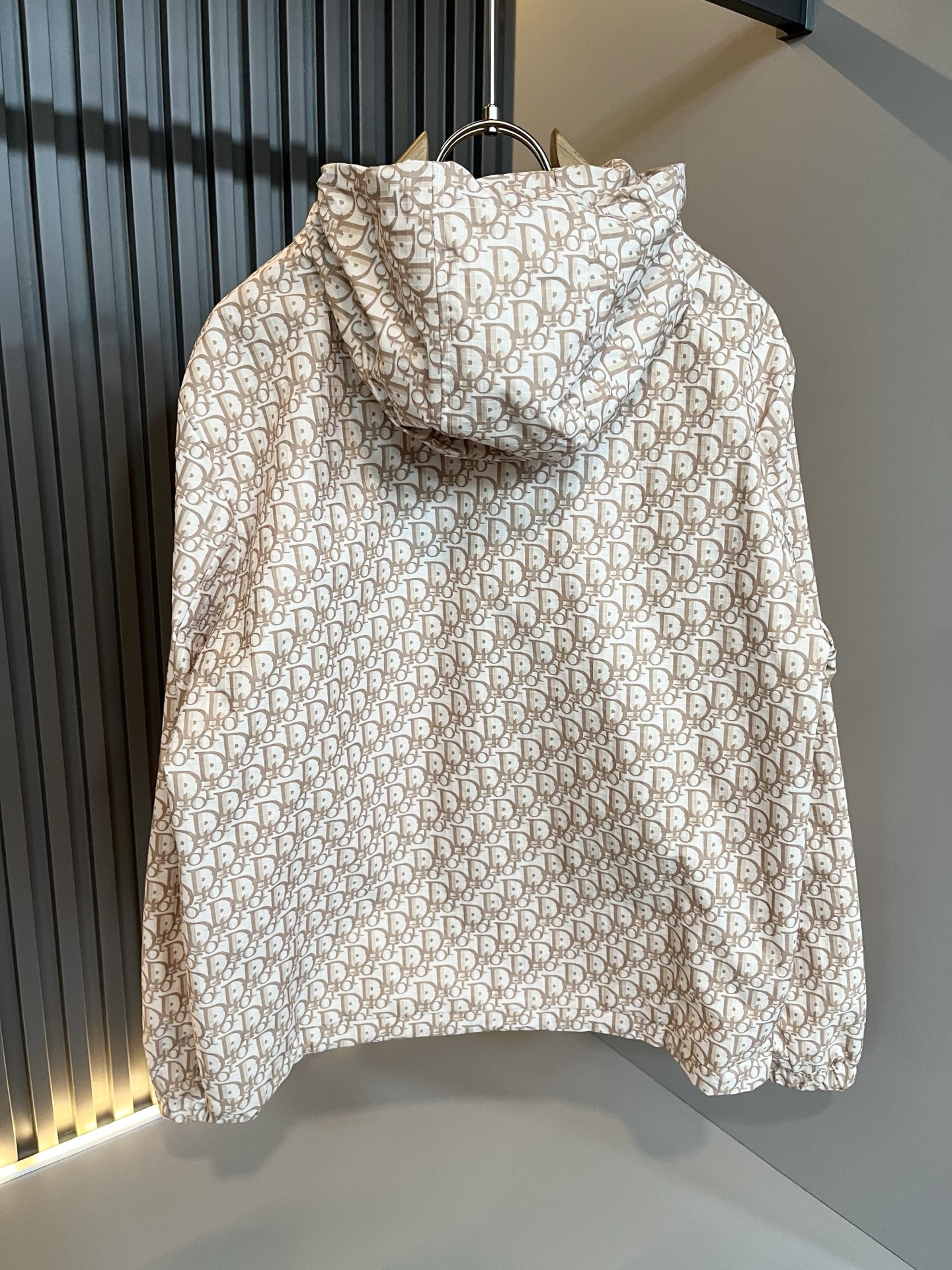 Dio*r迪*奥2025秋冬男士夹克外套，最新时尚休闲夹克，贸易公司渠道稀出，同步官网发售，衣身logo