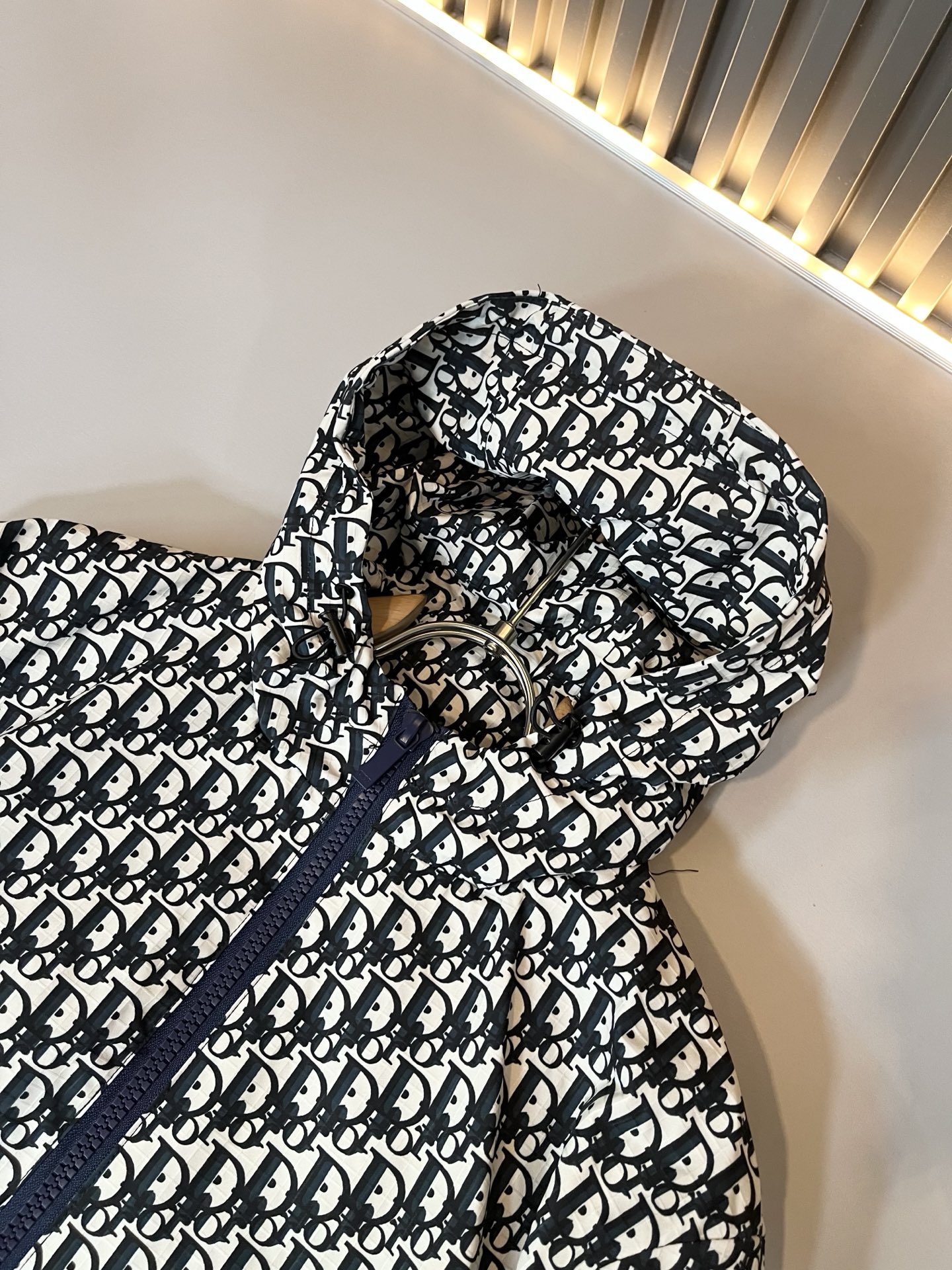 Dio*r迪*奥2025秋冬男士夹克外套，最新时尚休闲夹克，贸易公司渠道稀出，同步官网发售，衣身logo