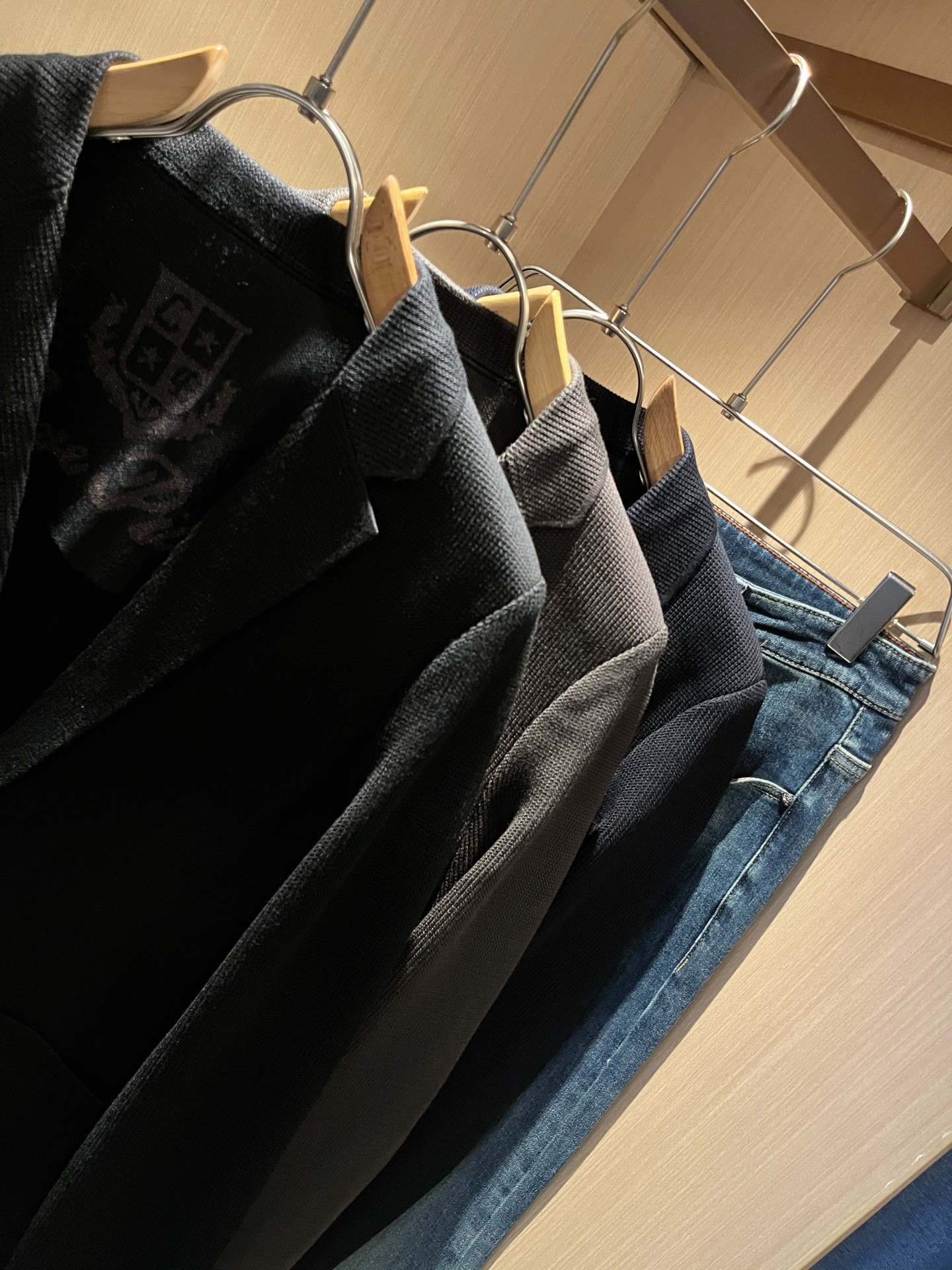 Loro Piana诺悠翩雅 2025秋冬男士针织西装外套，最新的贸易订单全品相！！网红款！上身舒适透气