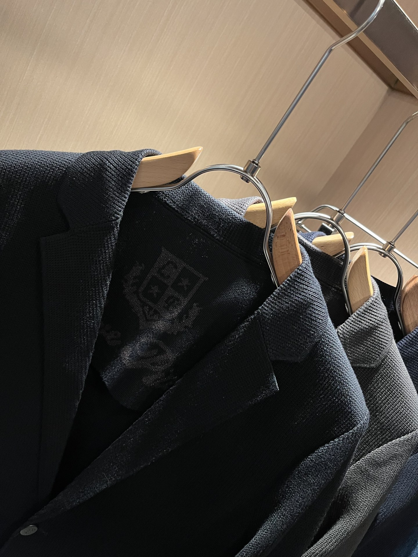 Loro Piana诺悠翩雅 2025秋冬男士针织西装外套，最新的贸易订单全品相！！网红款！上身舒适透气