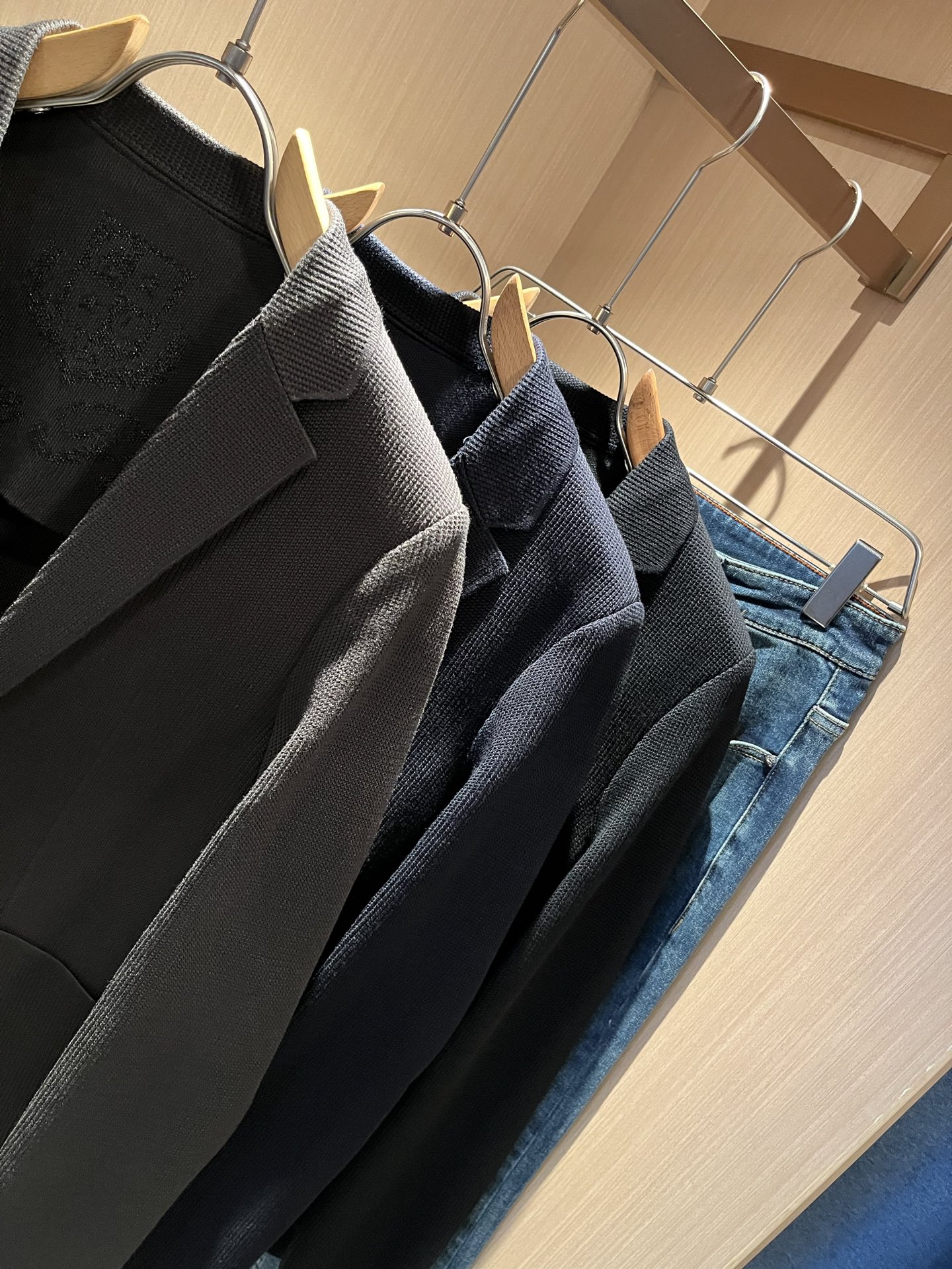 Loro Piana诺悠翩雅 2025秋冬男士针织西装外套，最新的贸易订单全品相！！网红款！上身舒适透气