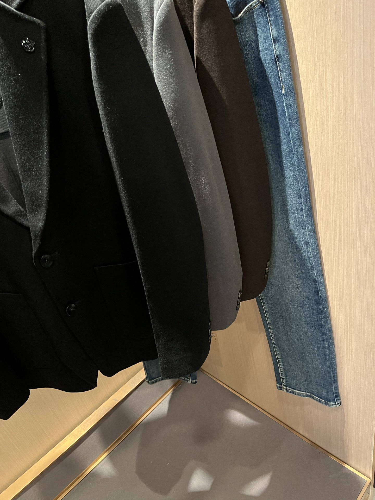 Loro Piana诺悠翩雅 2025秋冬男士西装外套，最新的贸易订单全品相！！网红款！上身舒适透气，不